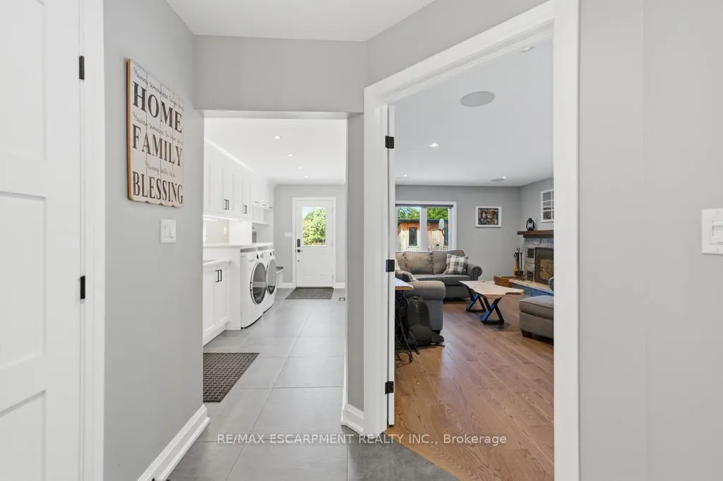 Photo 11 of 1119 Powerline Road E, Hamilton, Ancaster — HOMEH