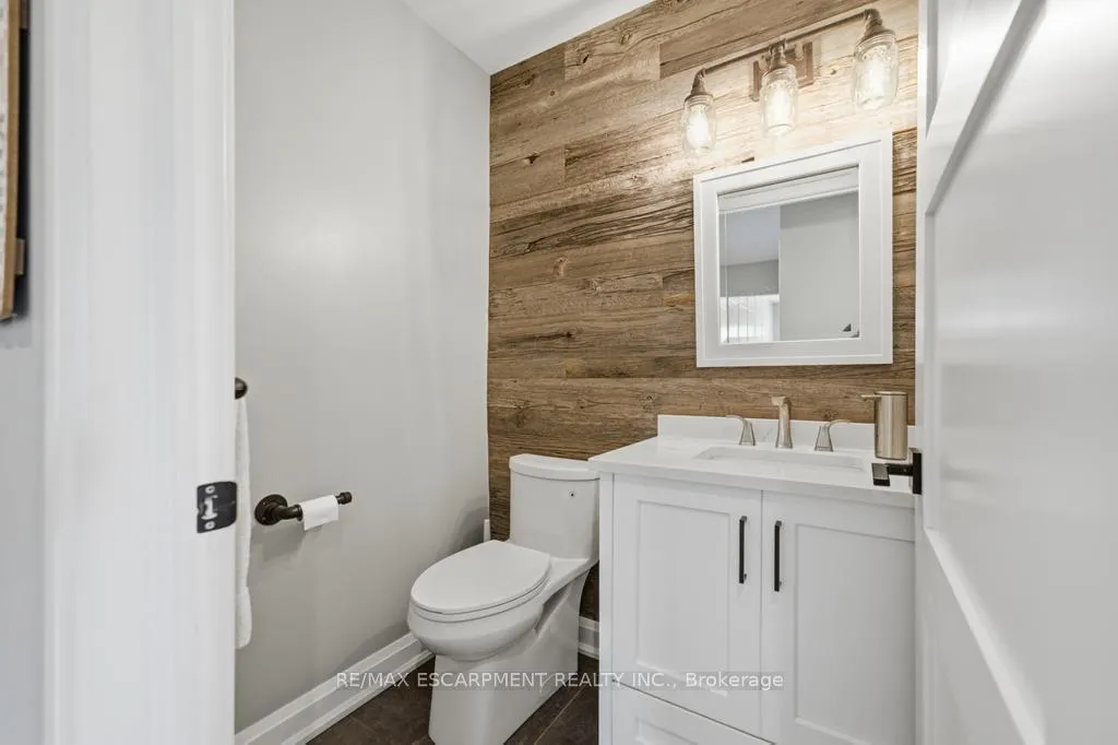 Photo 14 of 1119 Powerline Road E, Hamilton, Ancaster — HOMEH