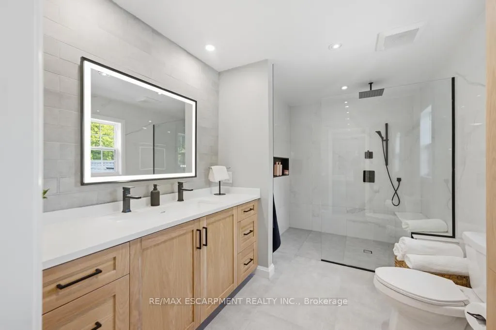 Photo 20 of 1119 Powerline Road E, Hamilton, Ancaster — HOMEH