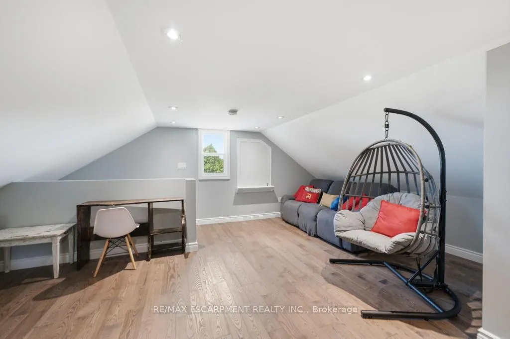 Photo 28 of 1119 Powerline Road E, Hamilton, Ancaster — HOMEH