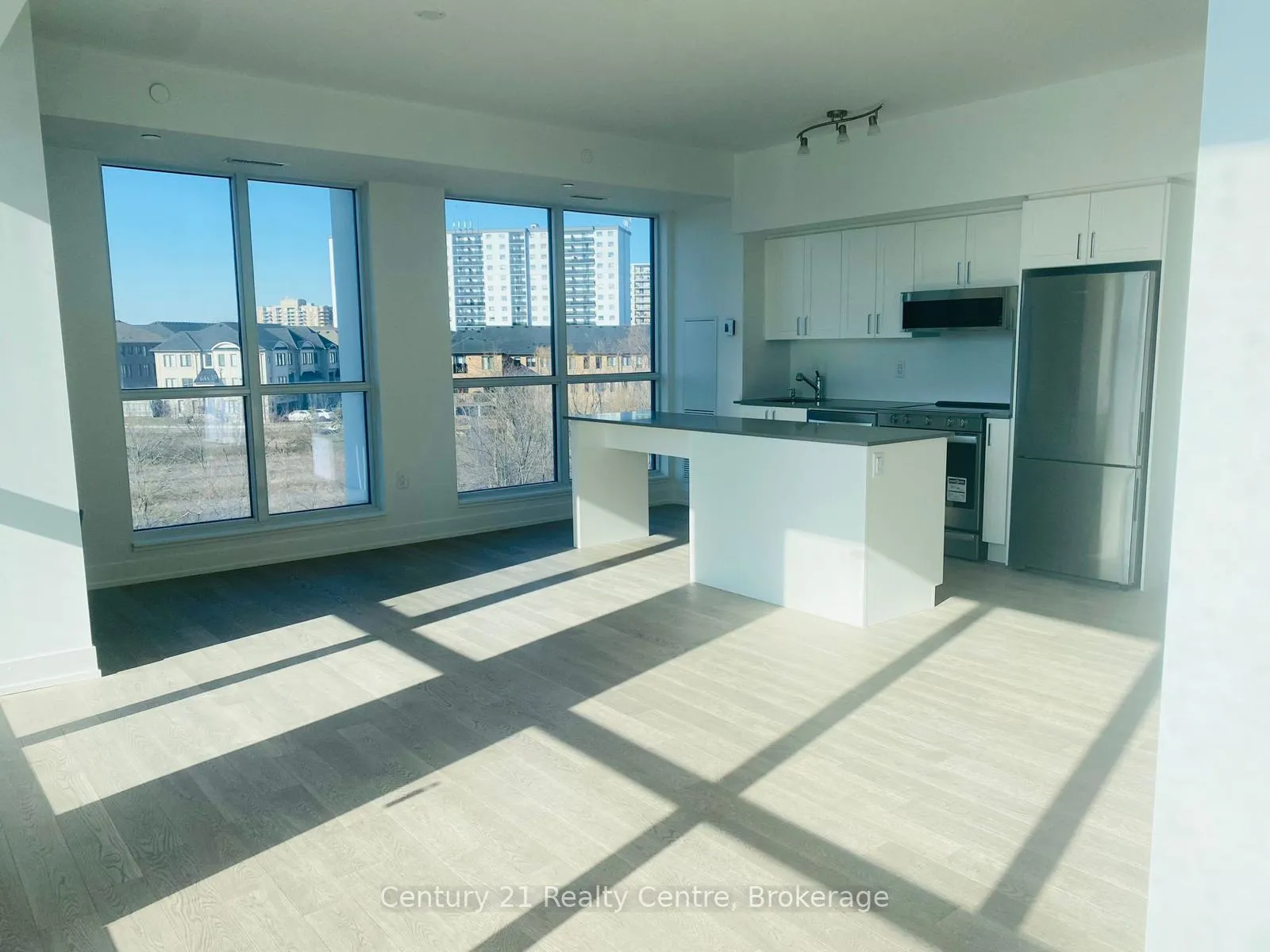 Photo 16 of 1063 Douglas McCurdy Common, Mississauga, Lakeview — HOMEH