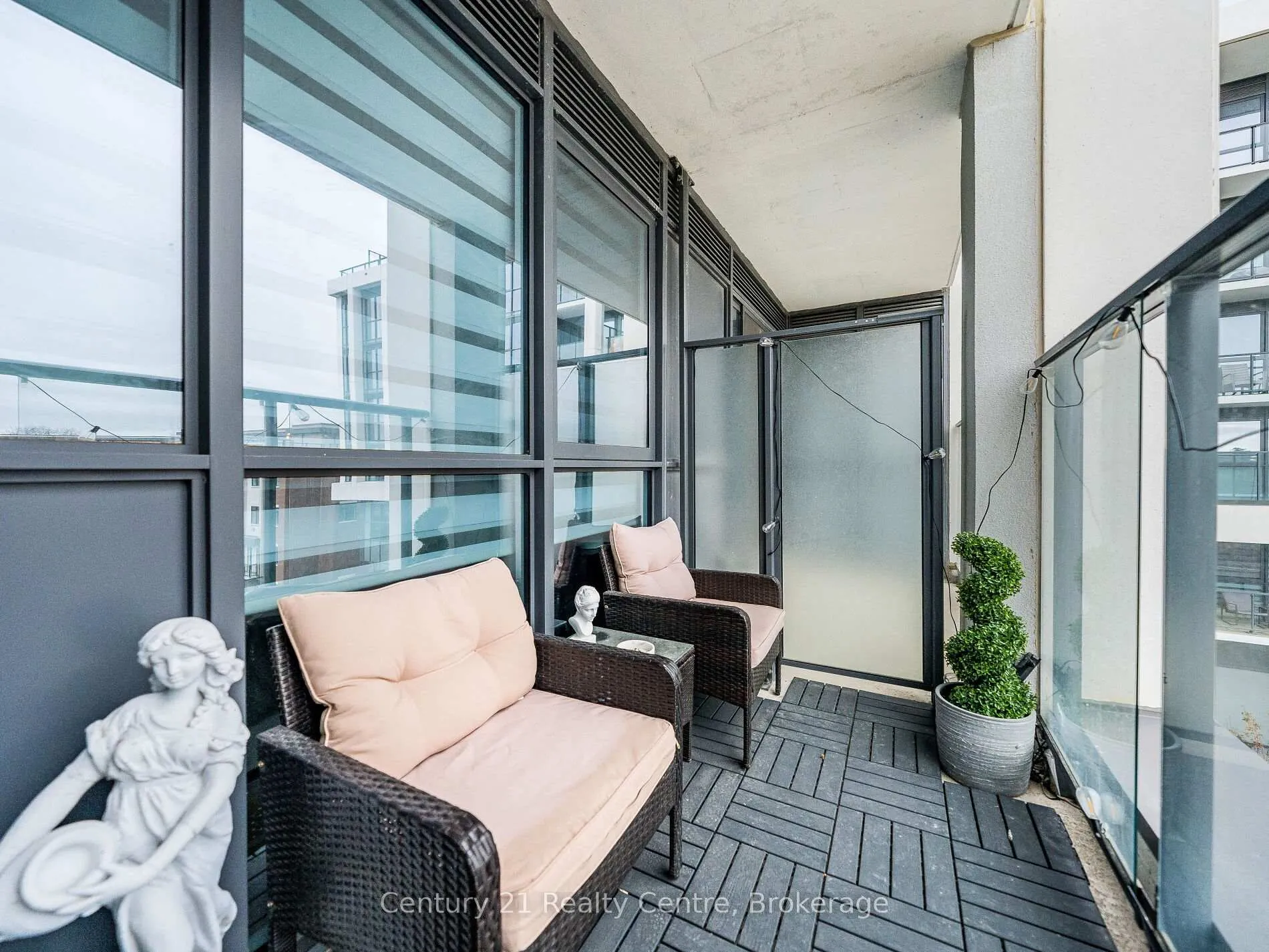 Photo 36 of 1063 Douglas McCurdy Common, Mississauga, Lakeview — HOMEH