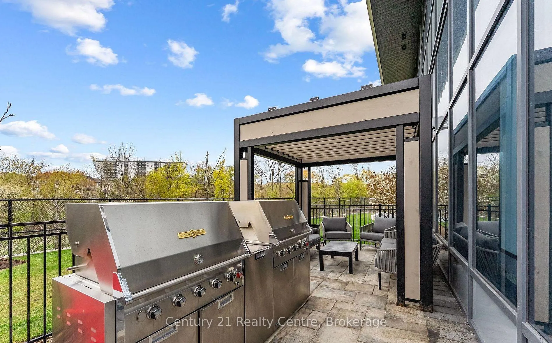 Photo 46 of 1063 Douglas McCurdy Common, Mississauga, Lakeview — HOMEH