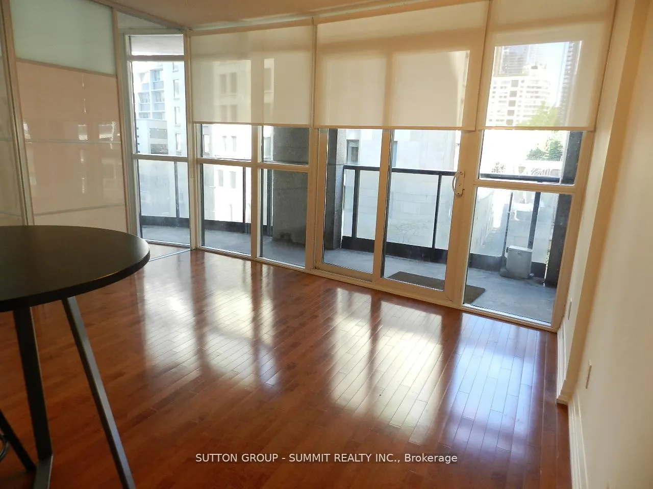 Photo 2 of Unit 506, 25 Carlton Street, Toronto, Church-Yonge Corridor — HOMEH