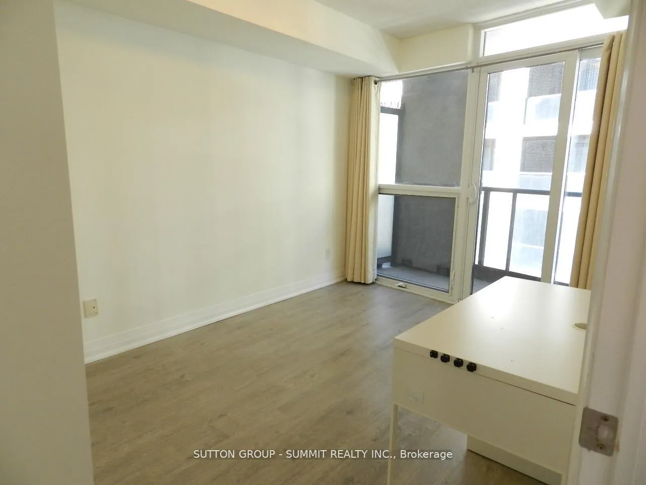 Photo 4 of Unit 506, 25 Carlton Street, Toronto, Church-Yonge Corridor — HOMEH