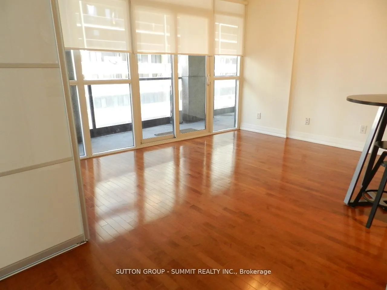 Photo 7 of Unit 506, 25 Carlton Street, Toronto, Church-Yonge Corridor — HOMEH