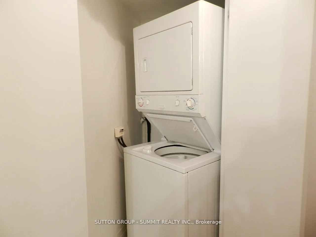 Photo 8 of Unit 506, 25 Carlton Street, Toronto, Church-Yonge Corridor — HOMEH