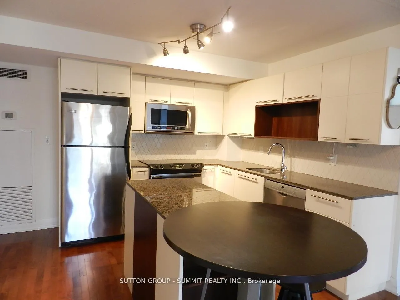 Photo 11 of Unit 506, 25 Carlton Street, Toronto, Church-Yonge Corridor — HOMEH