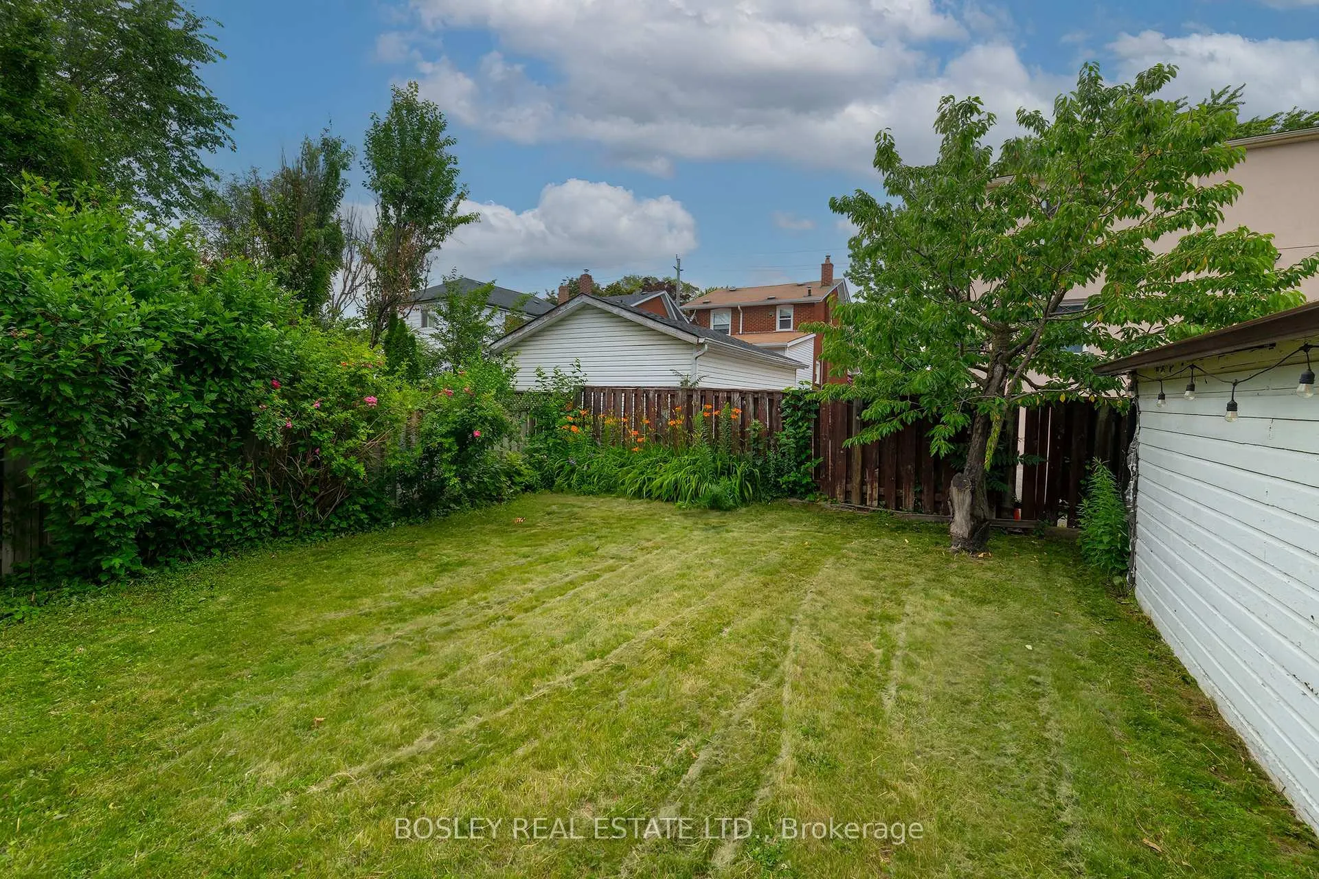 Photo 15 of 6 Boyd Avenue, North York, Weston — HOMEH