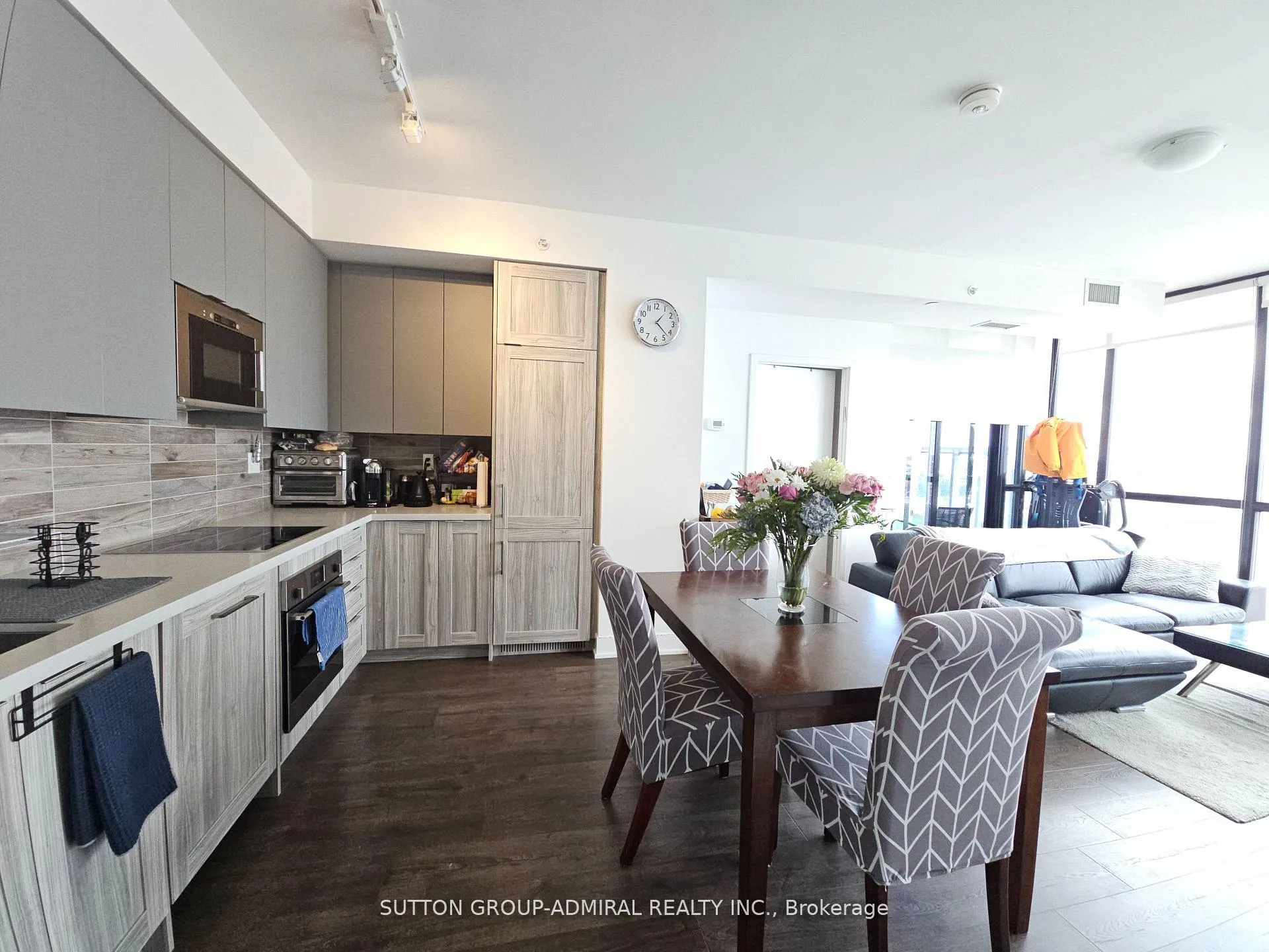 Photo 4 of Unit 1307, 2908 Highway 7 Road, Vaughan, Concord — HOMEH