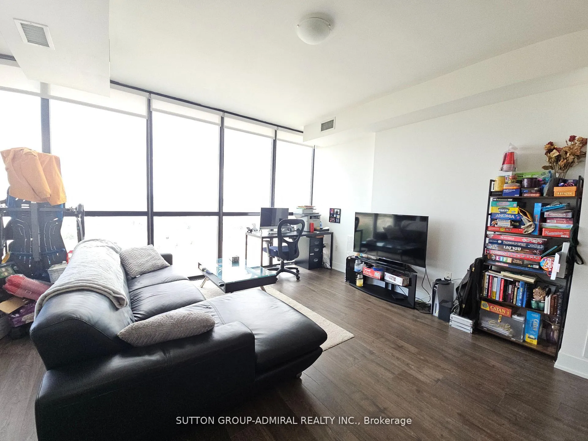 Photo 7 of Unit 1307, 2908 Highway 7 Road, Vaughan, Concord — HOMEH