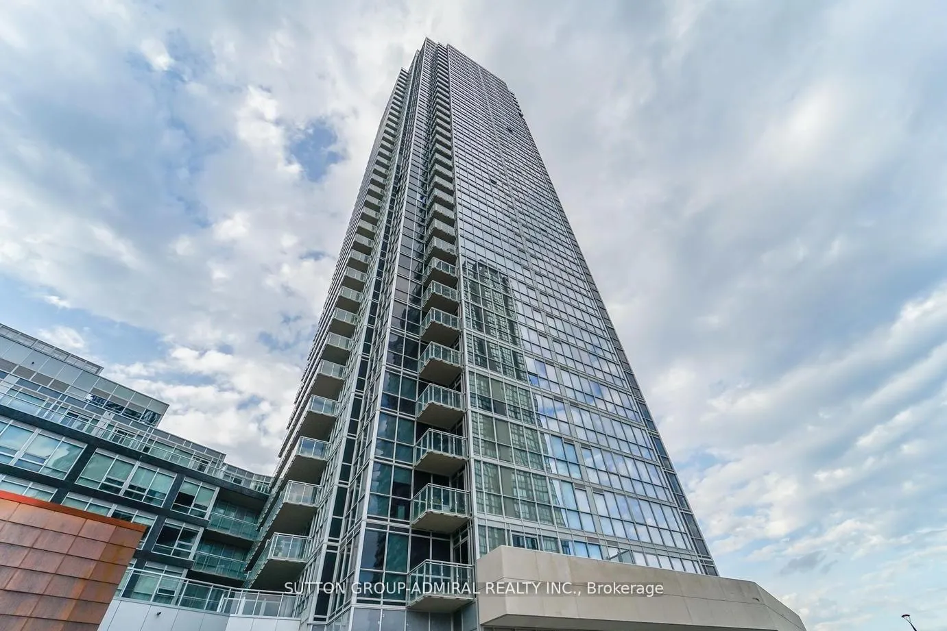 Photo 44 of Unit 1307, 2908 Highway 7 Road, Vaughan, Concord — HOMEH