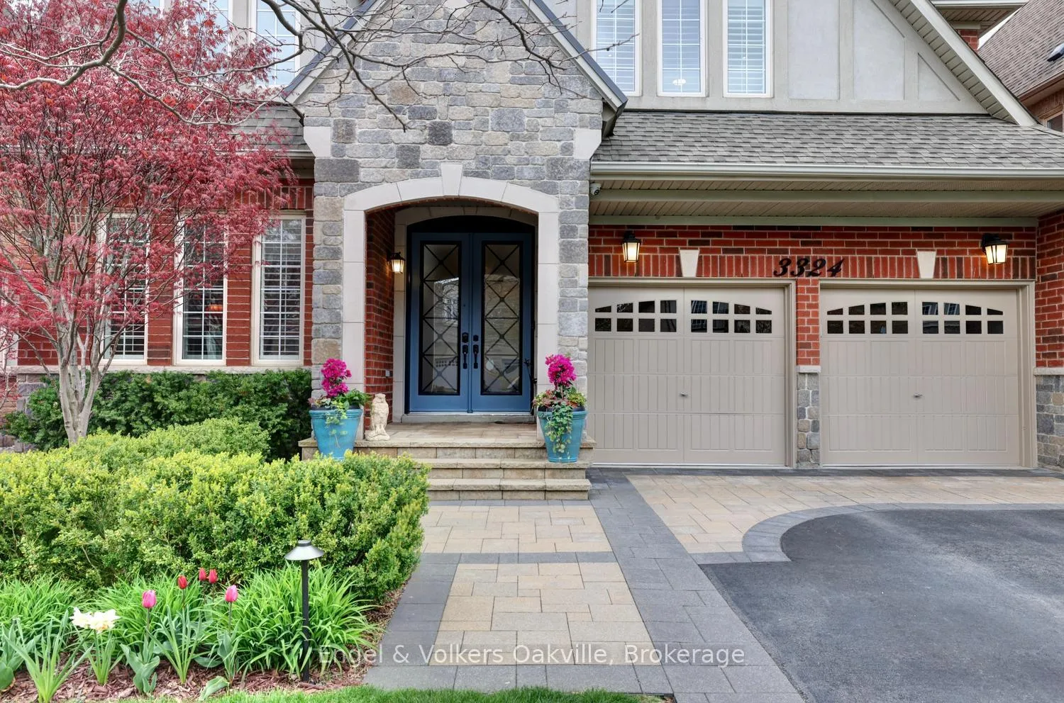Photo 3 of 3324 Mistwell Crescent, Oakville, Bronte — HOMEH