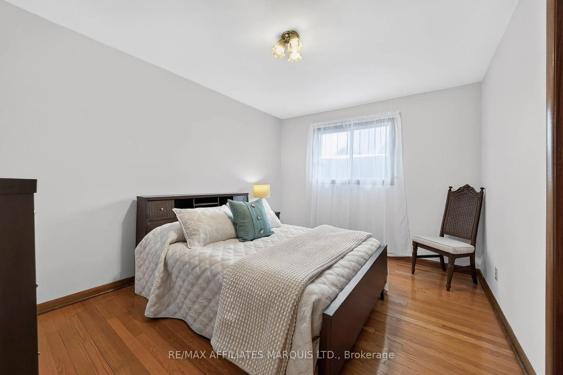 Photo 19 of 438 Beach Avenue, Cornwall, Cornwall — HOMEH