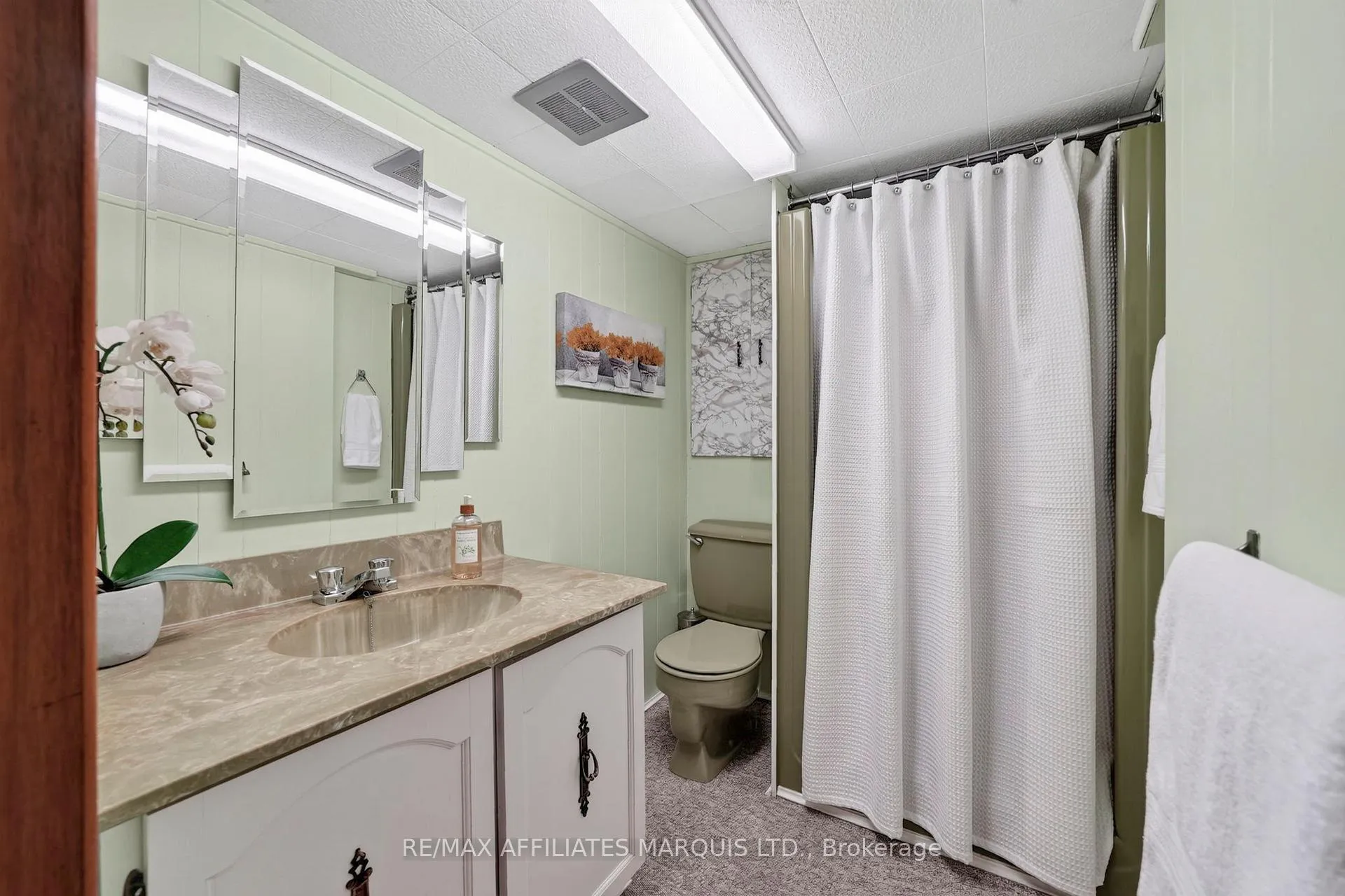 Photo 33 of 438 Beach Avenue, Cornwall, Cornwall — HOMEH