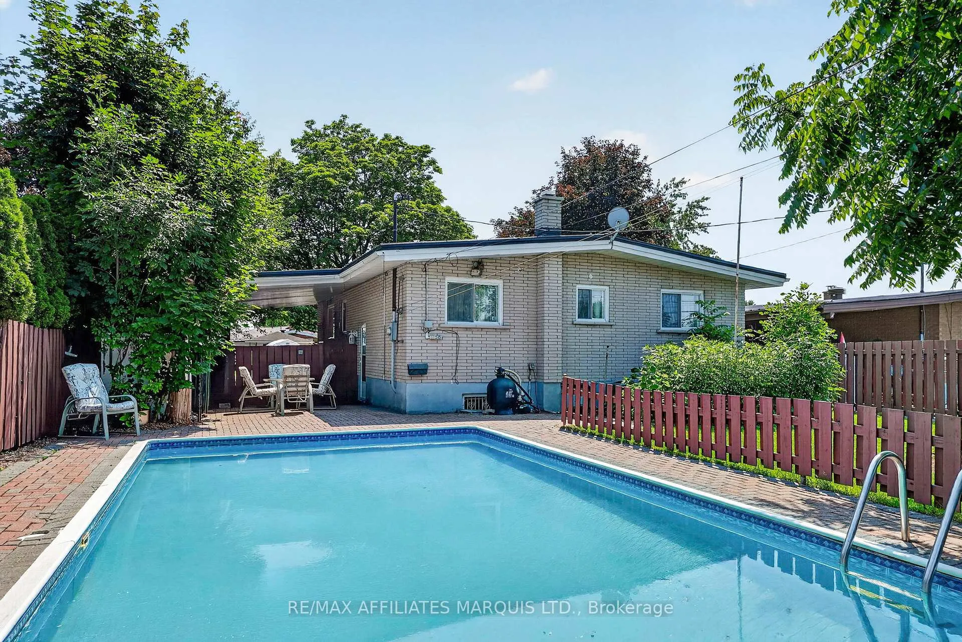 Photo 39 of 438 Beach Avenue, Cornwall, Cornwall — HOMEH