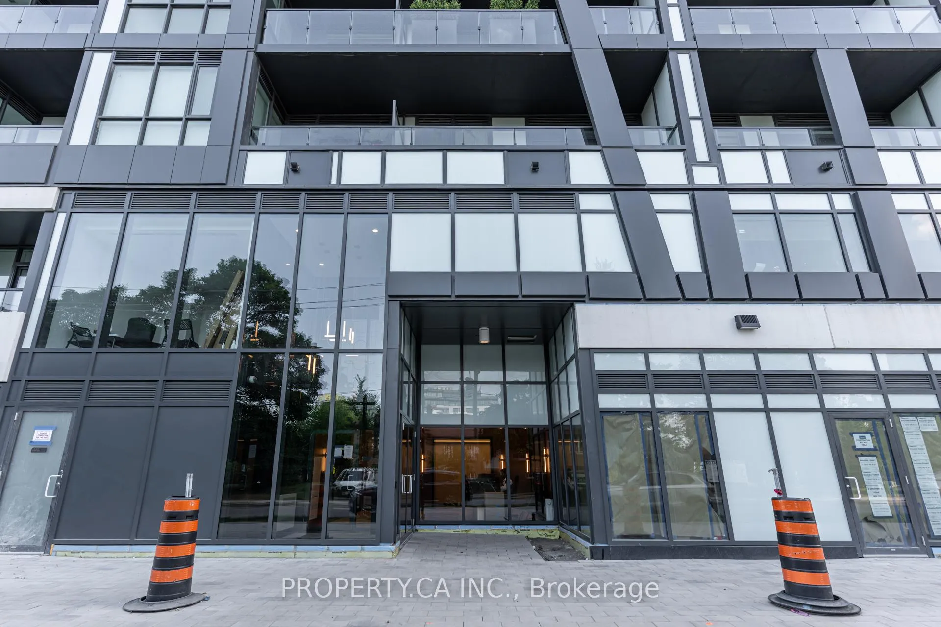 Photo 43 of Unit 106, 6 Greenbriar Road, North York, Bayview Village — HOMEH