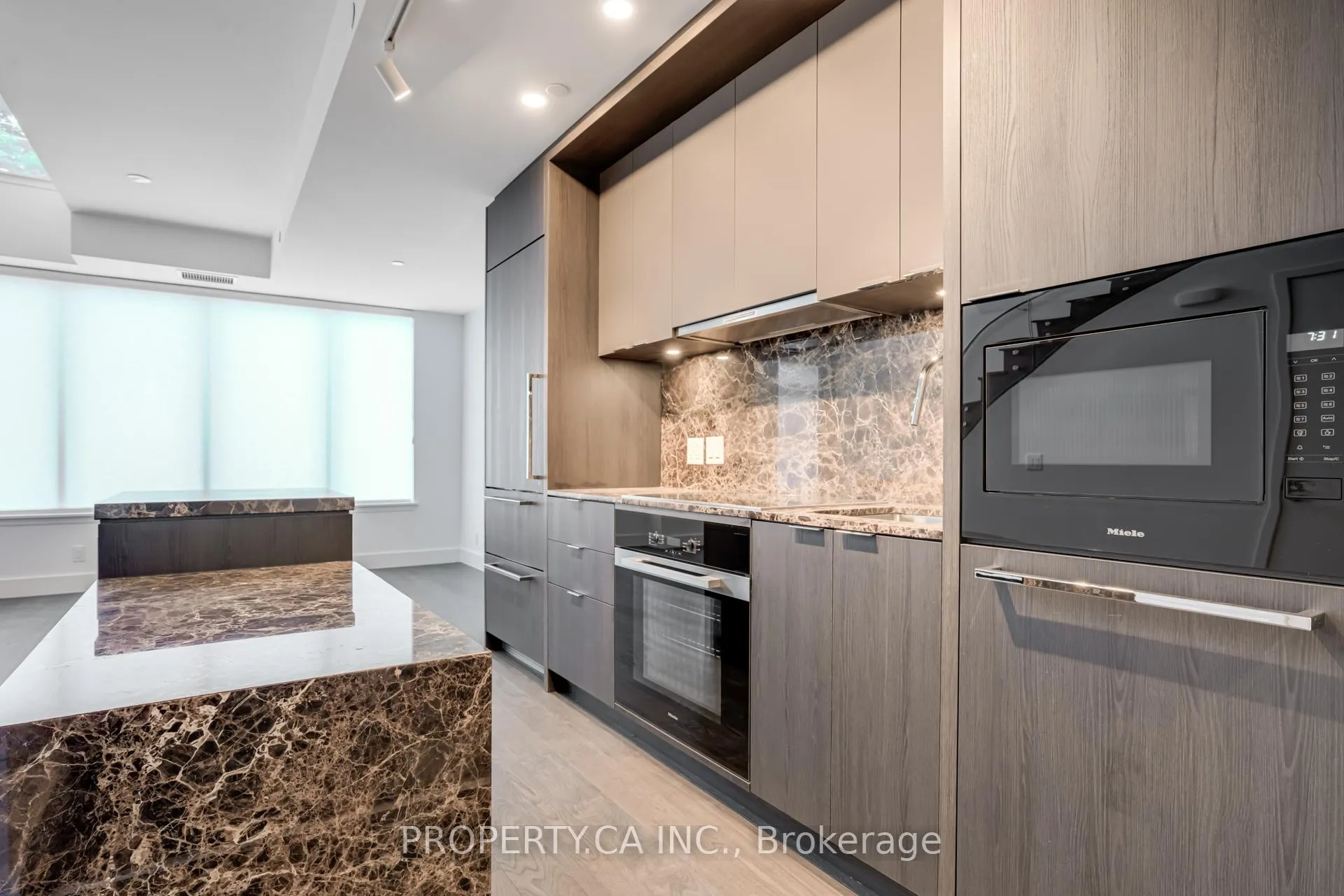 Photo 52 of Unit 106, 6 Greenbriar Road, North York, Bayview Village — HOMEH