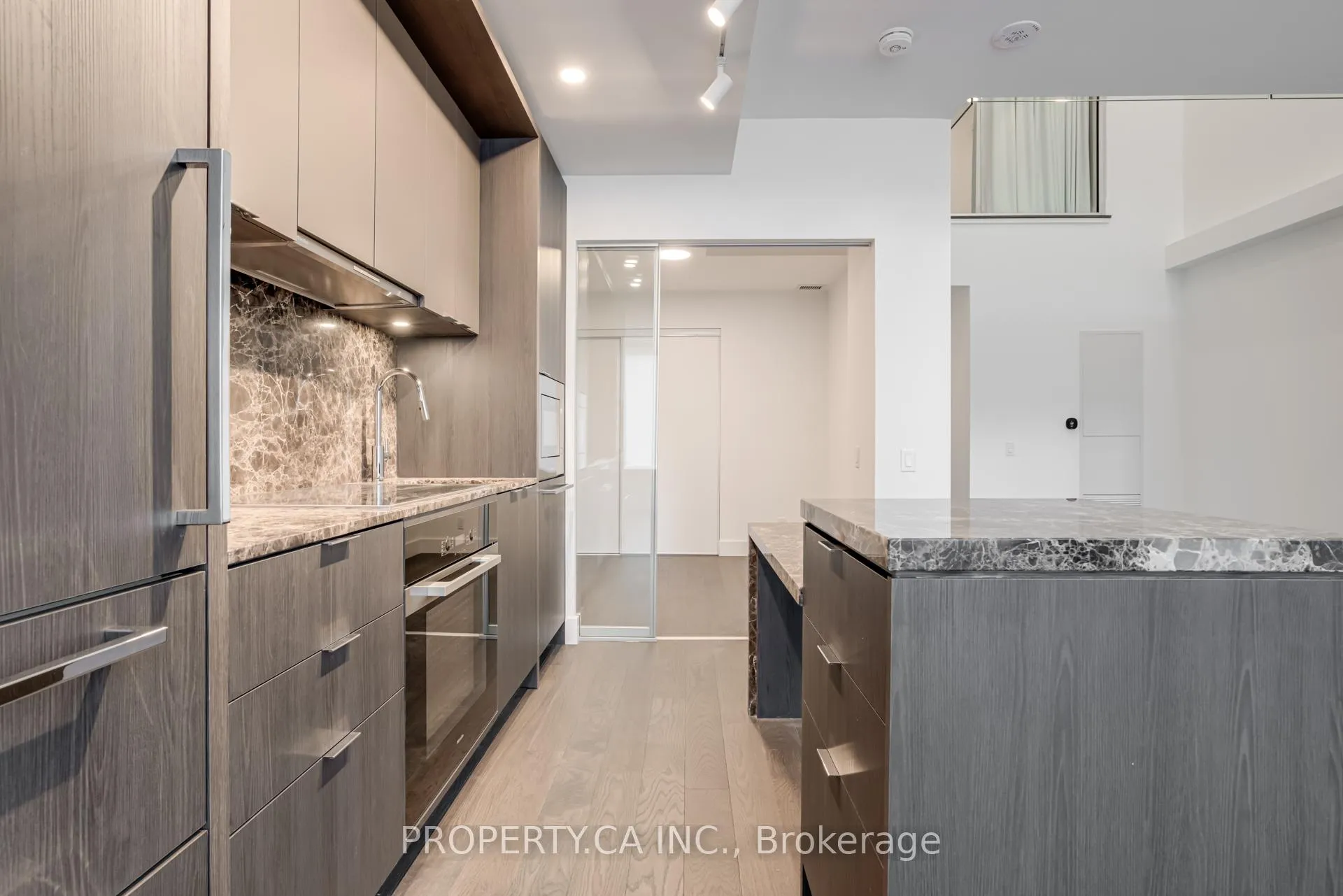 Photo 53 of Unit 106, 6 Greenbriar Road, North York, Bayview Village — HOMEH