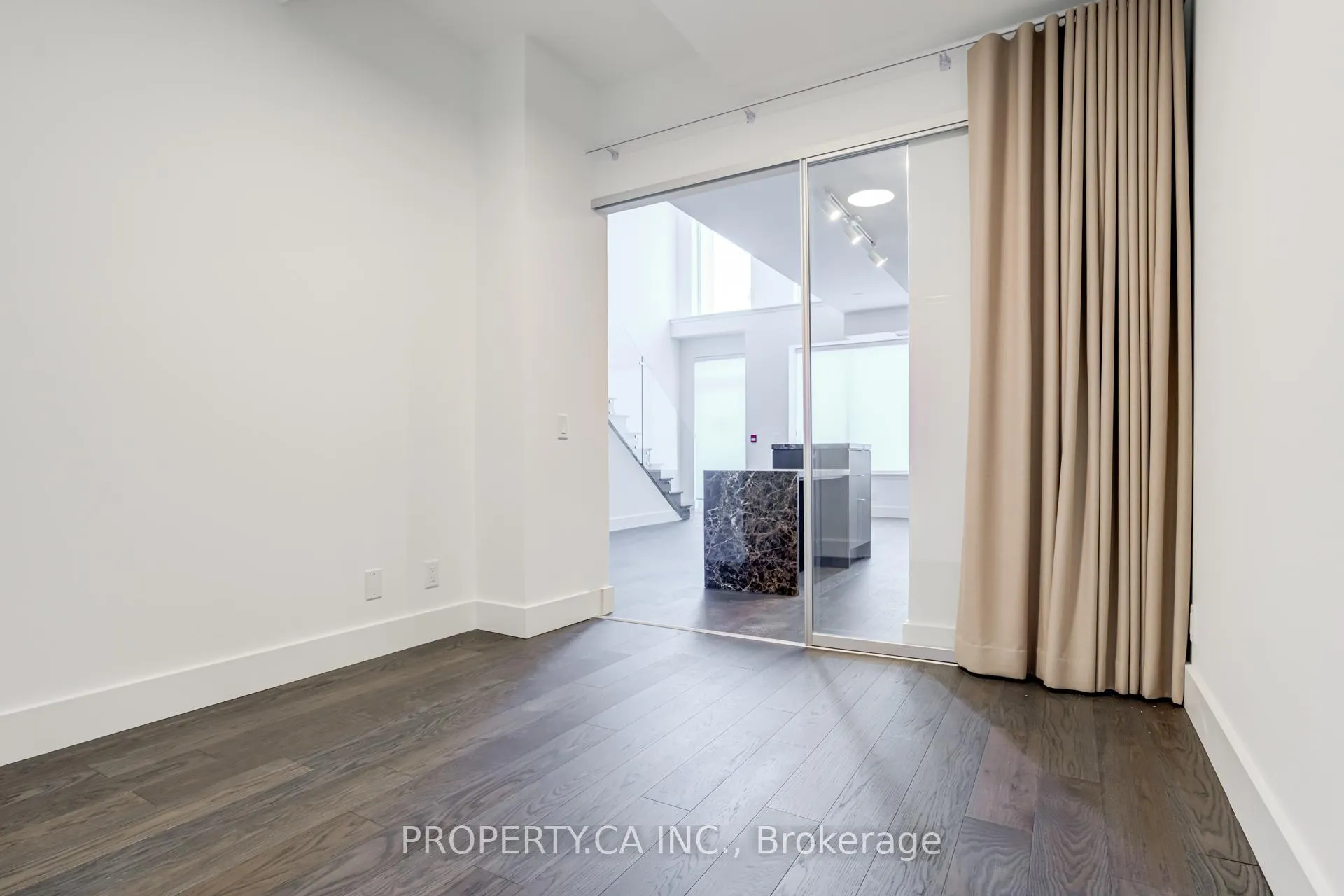 Photo 57 of Unit 106, 6 Greenbriar Road, North York, Bayview Village — HOMEH