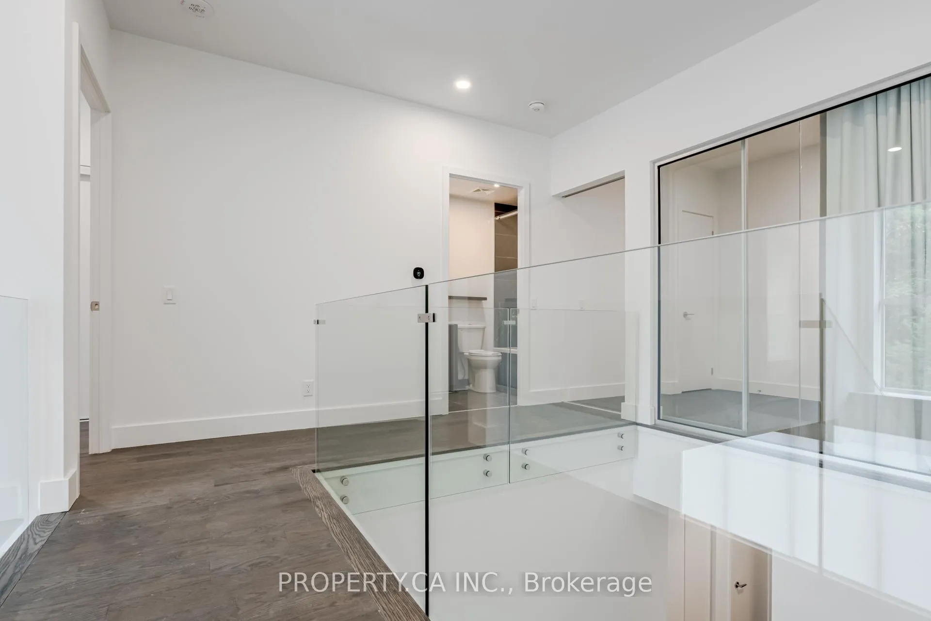 Photo 63 of Unit 106, 6 Greenbriar Road, North York, Bayview Village — HOMEH