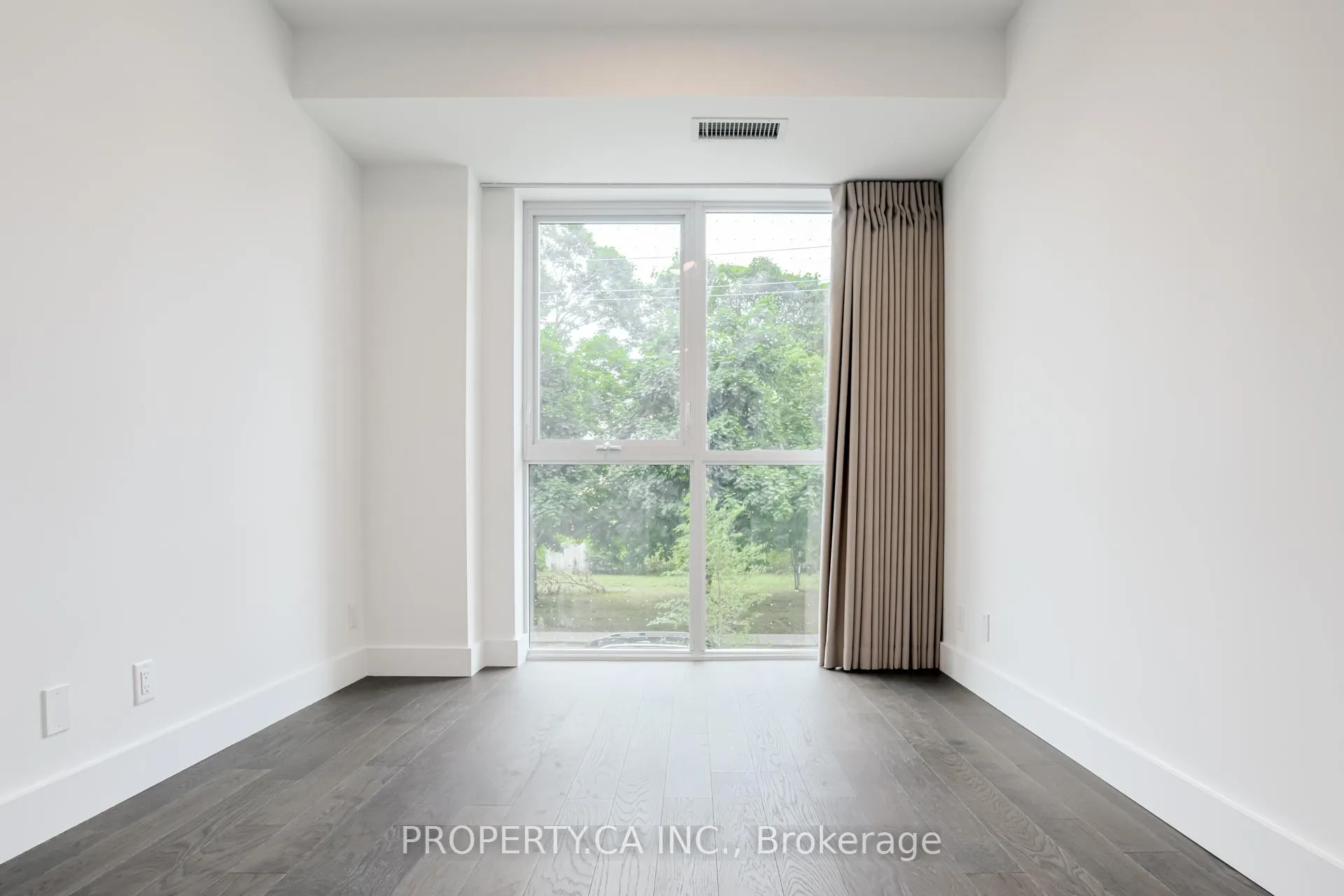 Photo 64 of Unit 106, 6 Greenbriar Road, North York, Bayview Village — HOMEH