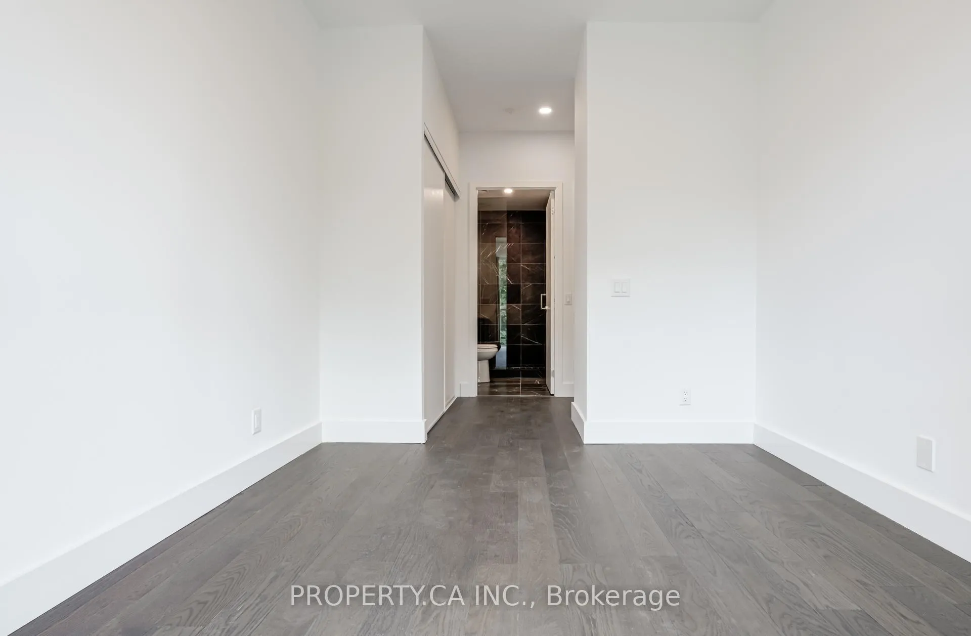 Photo 65 of Unit 106, 6 Greenbriar Road, North York, Bayview Village — HOMEH