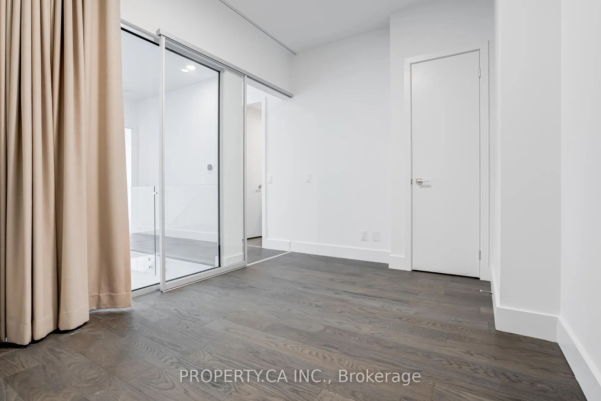 Photo 72 of Unit 106, 6 Greenbriar Road, North York, Bayview Village — HOMEH