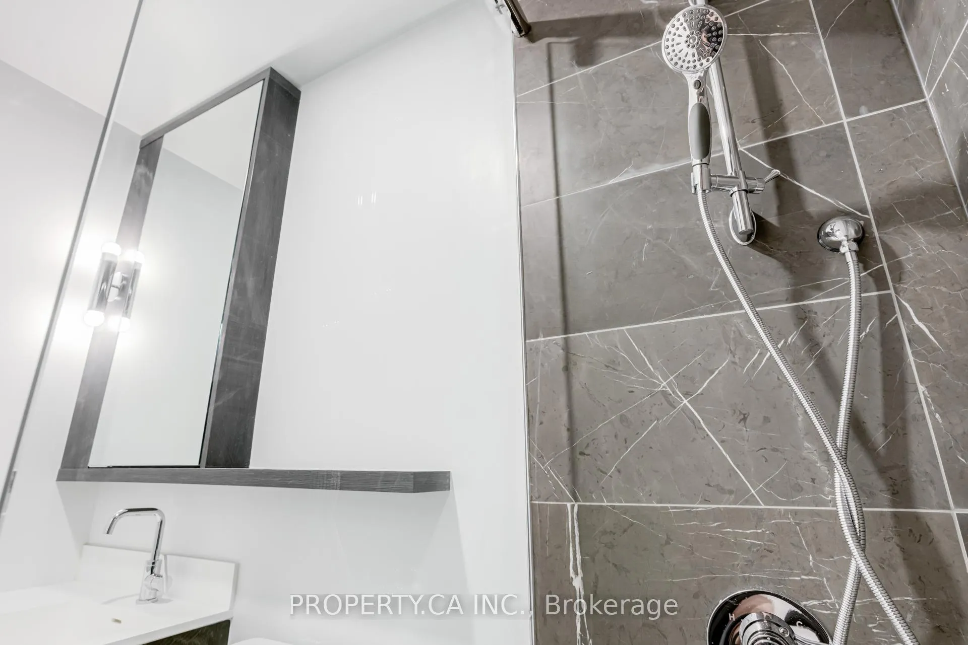 Photo 75 of Unit 106, 6 Greenbriar Road, North York, Bayview Village — HOMEH