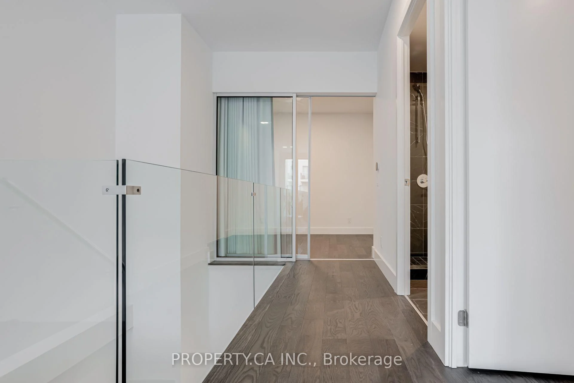 Photo 24 of Unit 106, 6 Greenbriar Road, North York, Bayview Village — HOMEH
