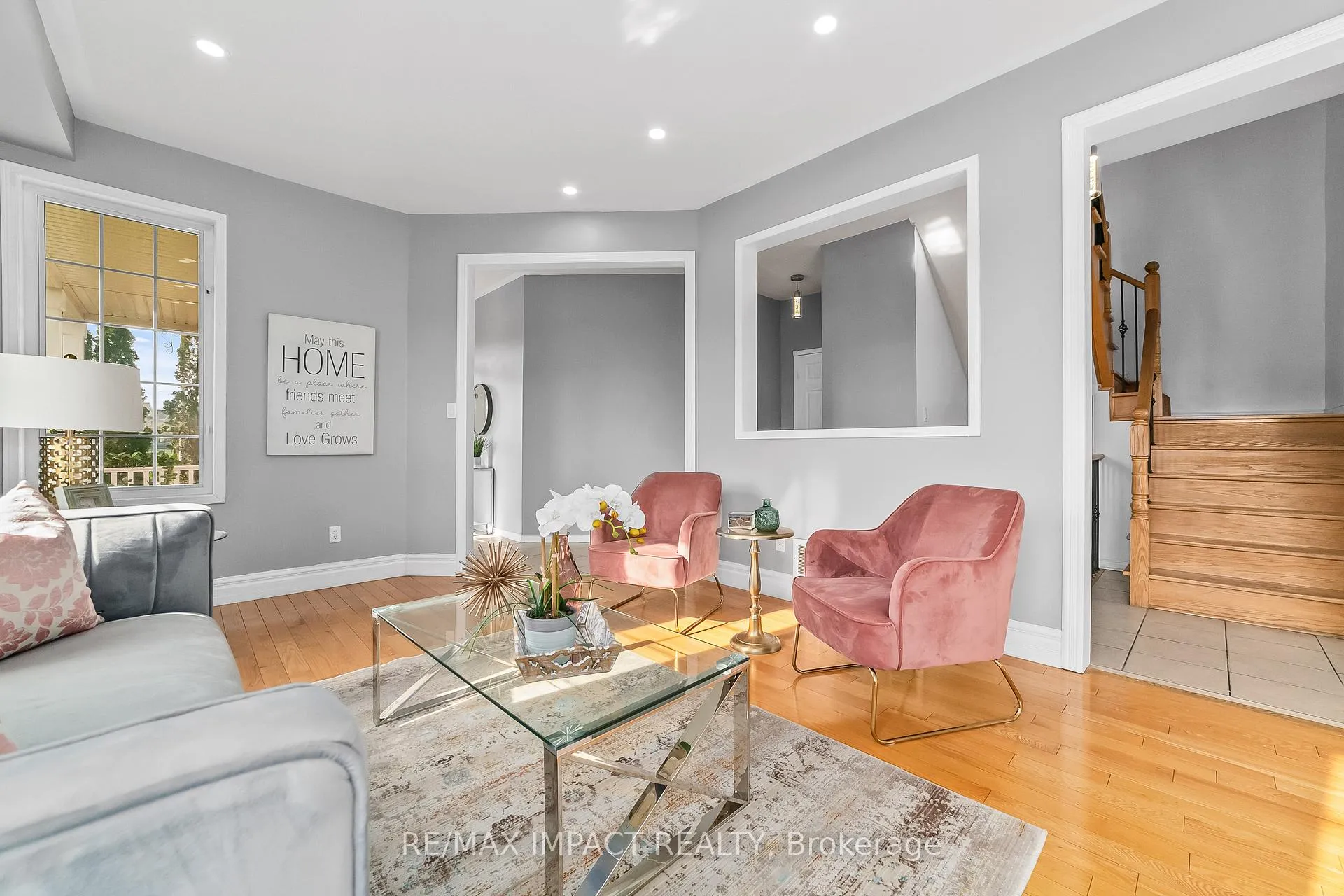 Photo 5 of 1241 Tall Pine, Oshawa, Pinecrest — HOMEH