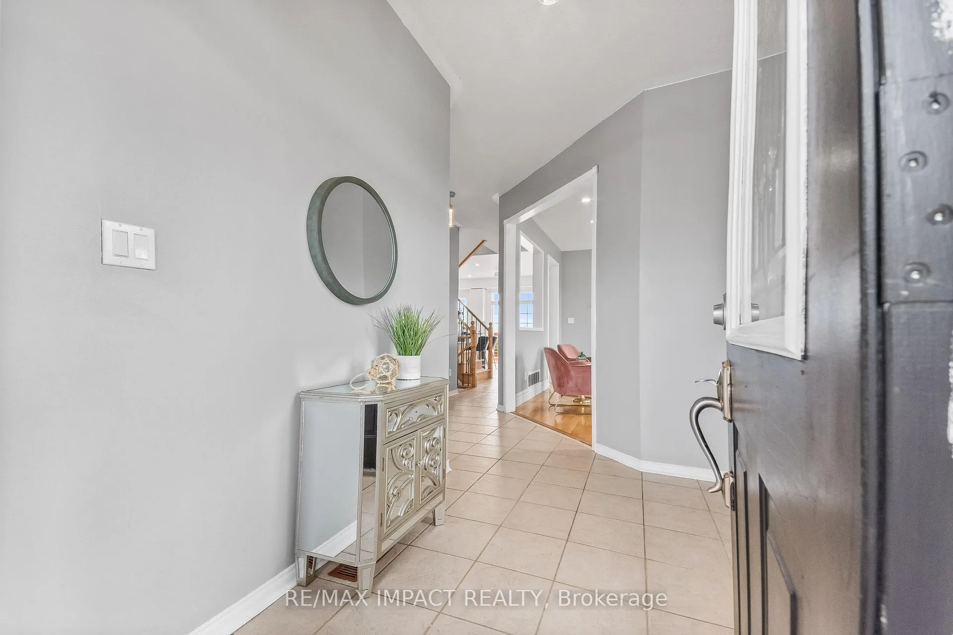 Photo 12 of 1241 Tall Pine, Oshawa, Pinecrest — HOMEH