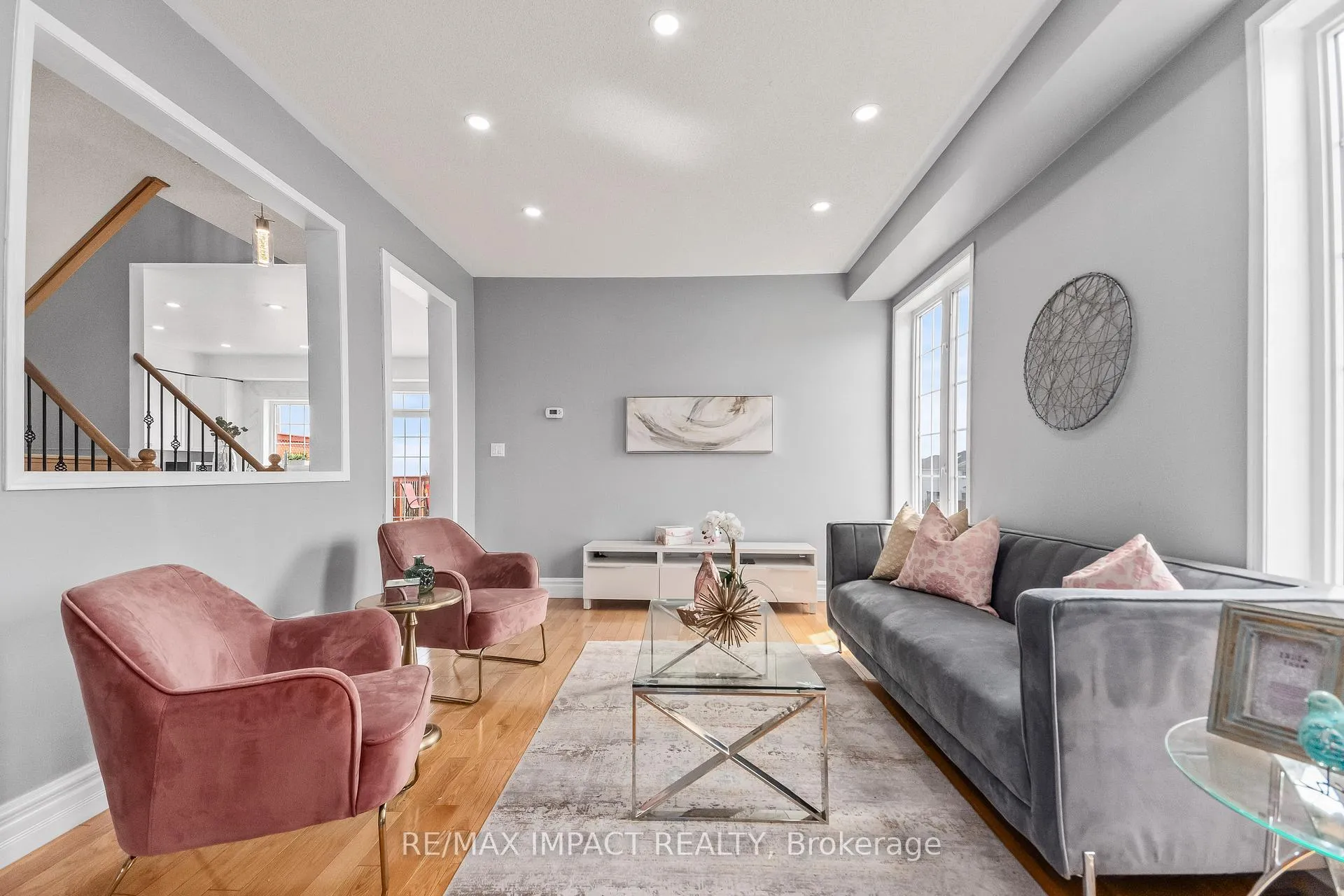 Photo 13 of 1241 Tall Pine, Oshawa, Pinecrest — HOMEH