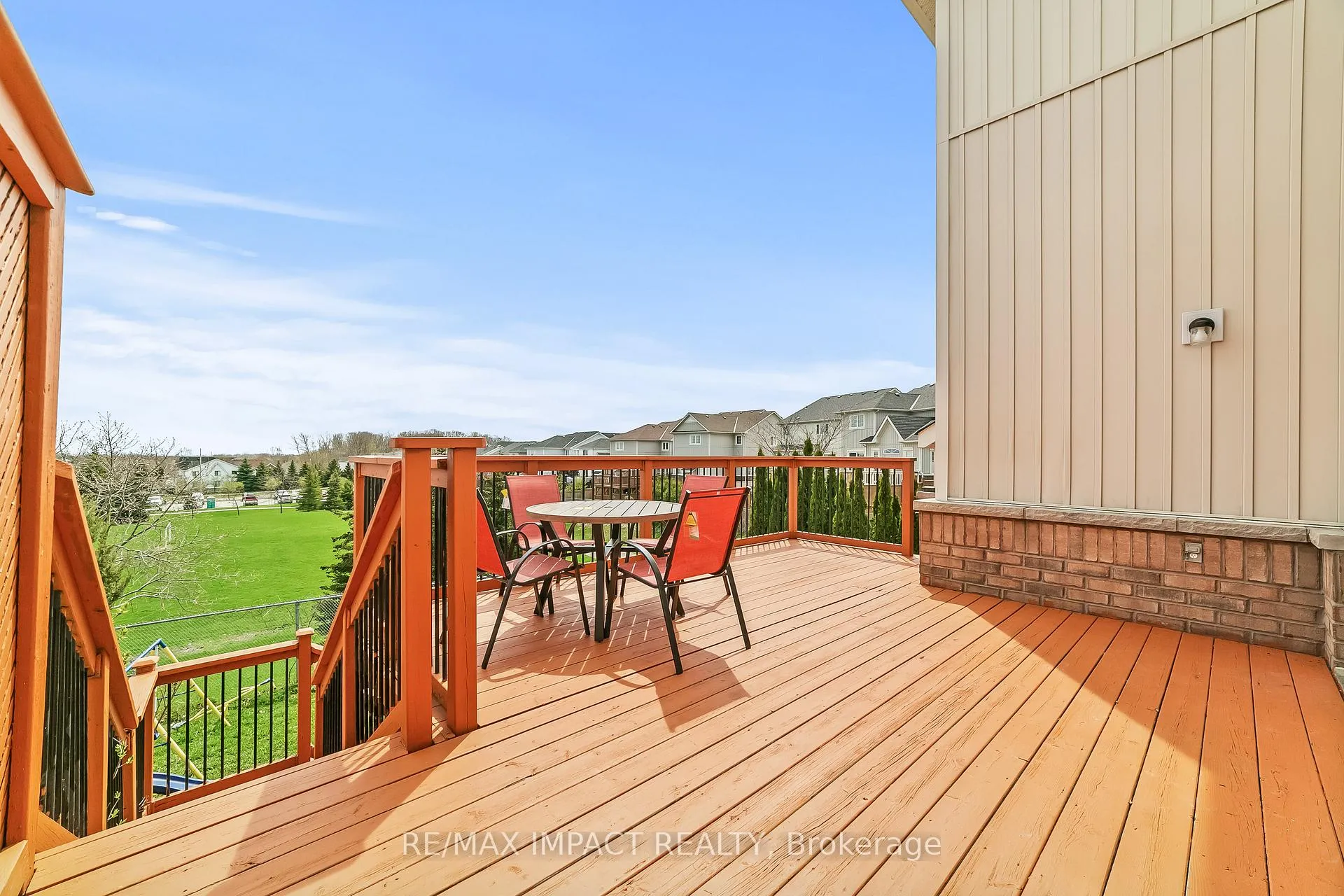 Photo 15 of 1241 Tall Pine, Oshawa, Pinecrest — HOMEH