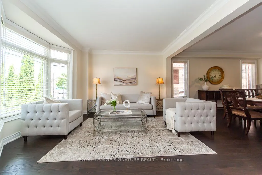 Photo 6 of 210 Upper Post Road, Vaughan, Patterson — HOMEH