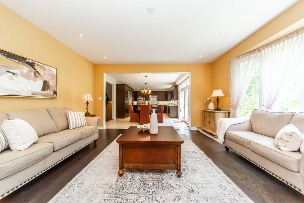 Photo 19 of 210 Upper Post Road, Vaughan, Patterson — HOMEH