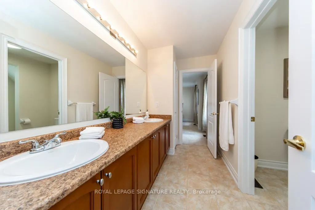 Photo 32 of 210 Upper Post Road, Vaughan, Patterson — HOMEH