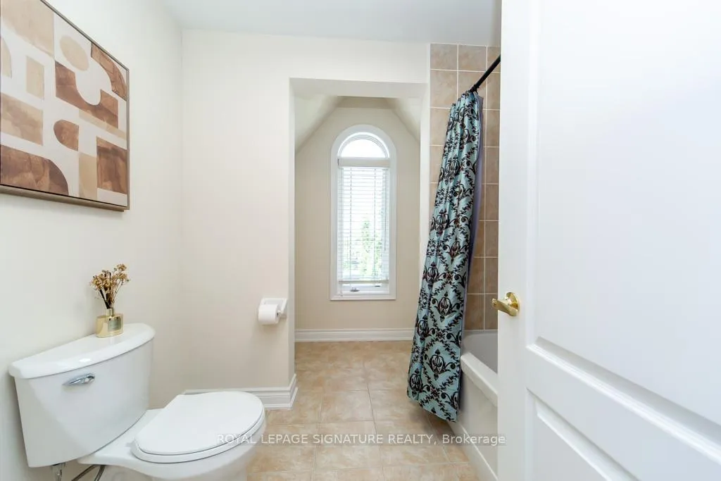 Photo 33 of 210 Upper Post Road, Vaughan, Patterson — HOMEH