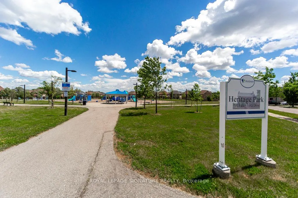 Photo 42 of 210 Upper Post Road, Vaughan, Patterson — HOMEH