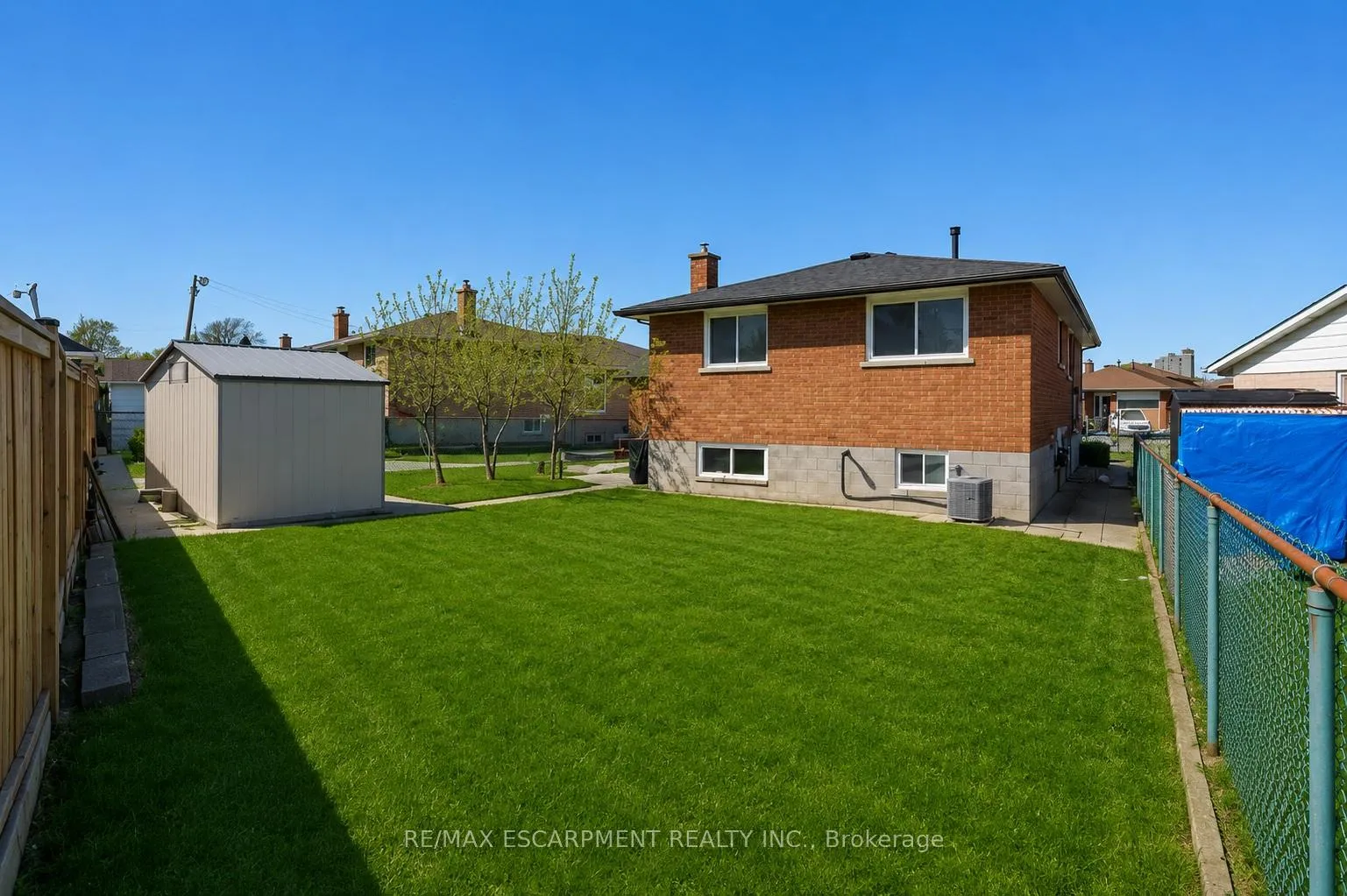 Photo 16 of Unit B, 134 Marcella Crescent, Hamilton, Gershome — HOMEH