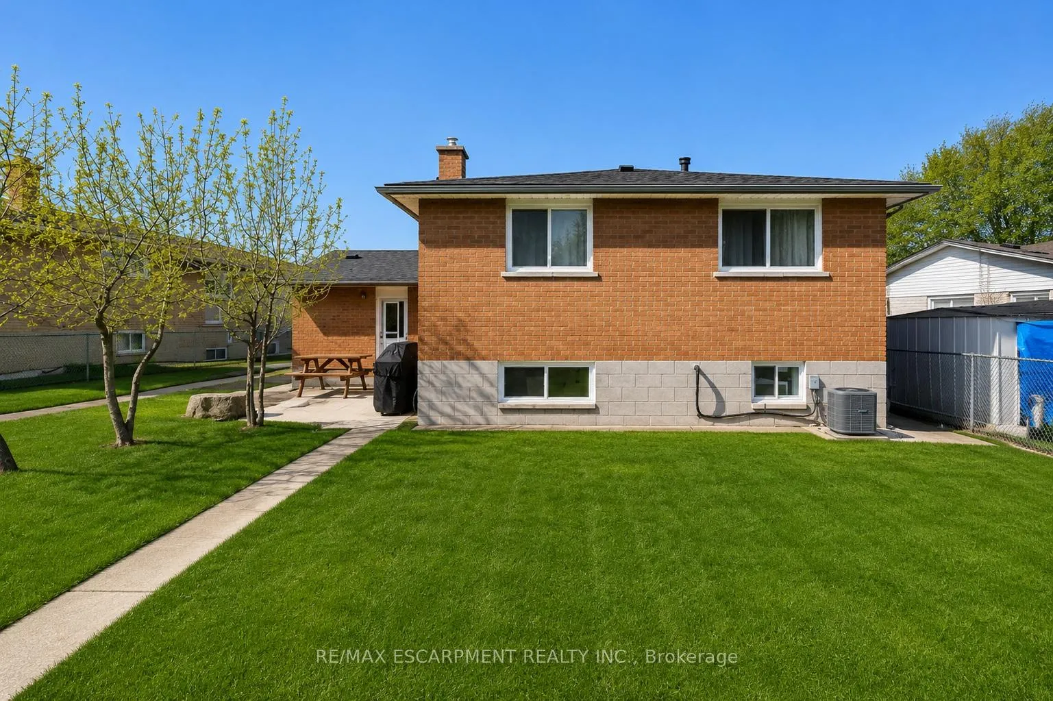 Photo 17 of Unit B, 134 Marcella Crescent, Hamilton, Gershome — HOMEH