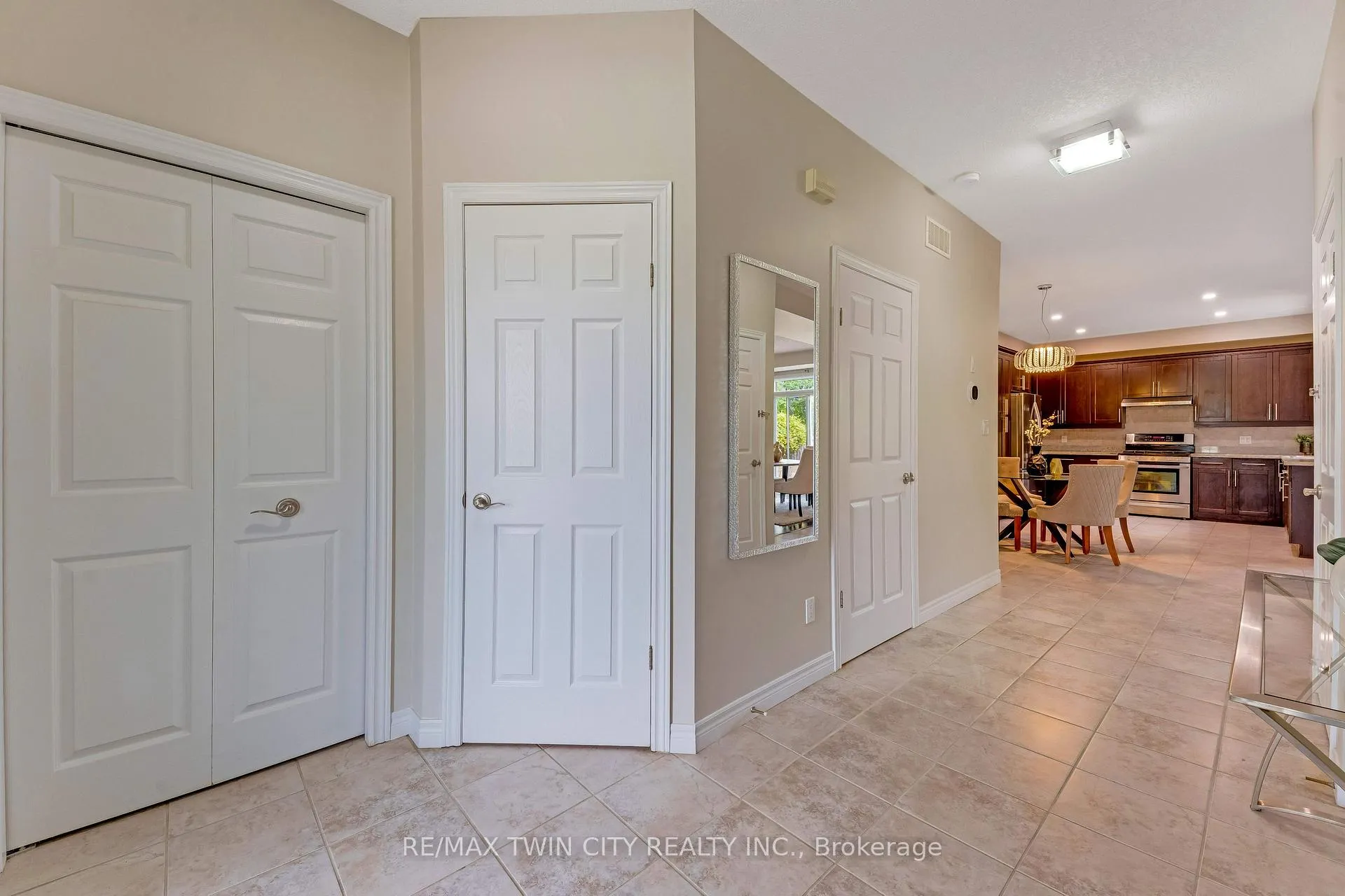 Photo 6 of 430 Kelso Drive, Waterloo — HOMEH