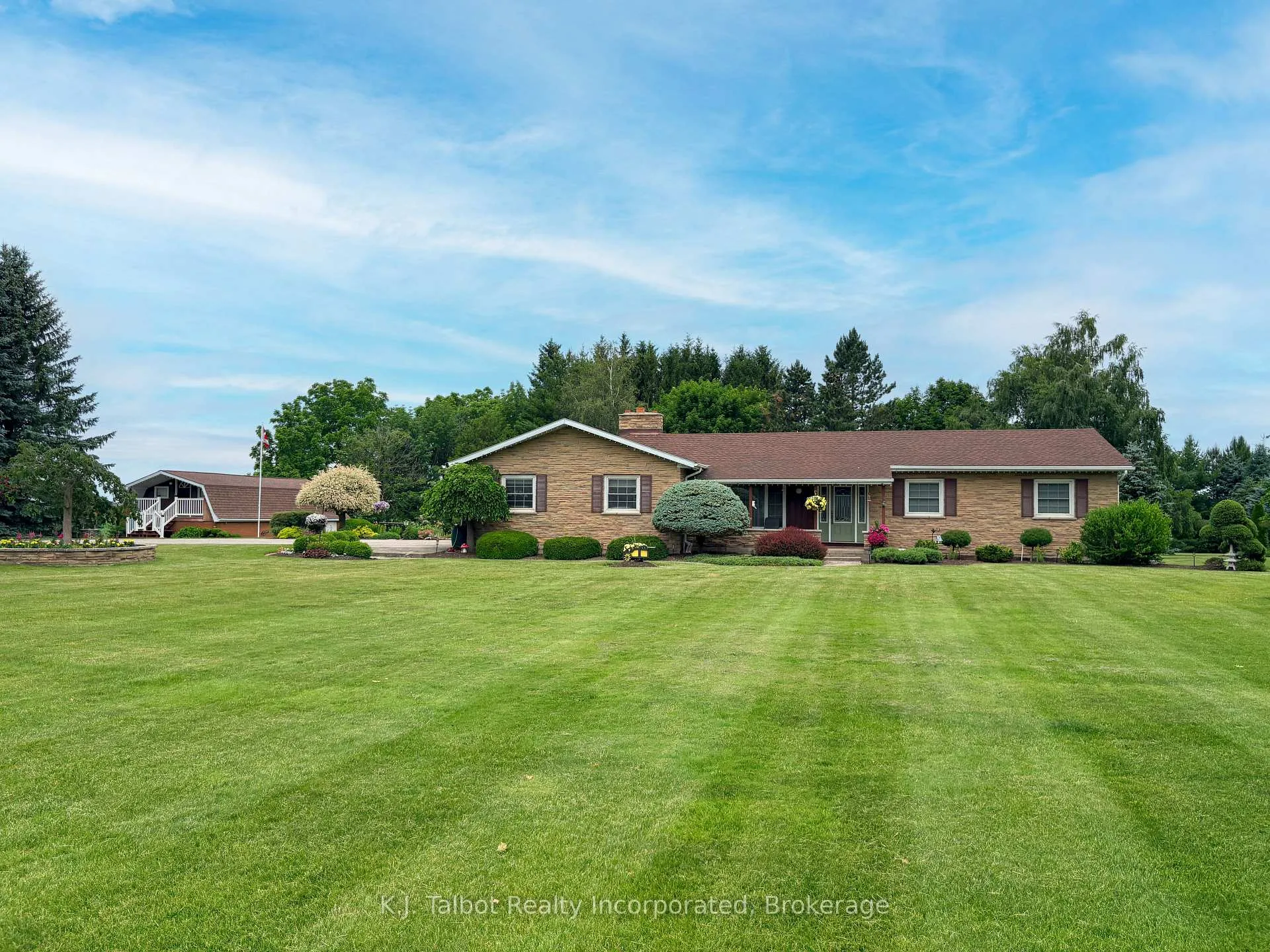 Photo 1 of 41342 Walton Road, Morris Turnberry, Morris — HOMEH