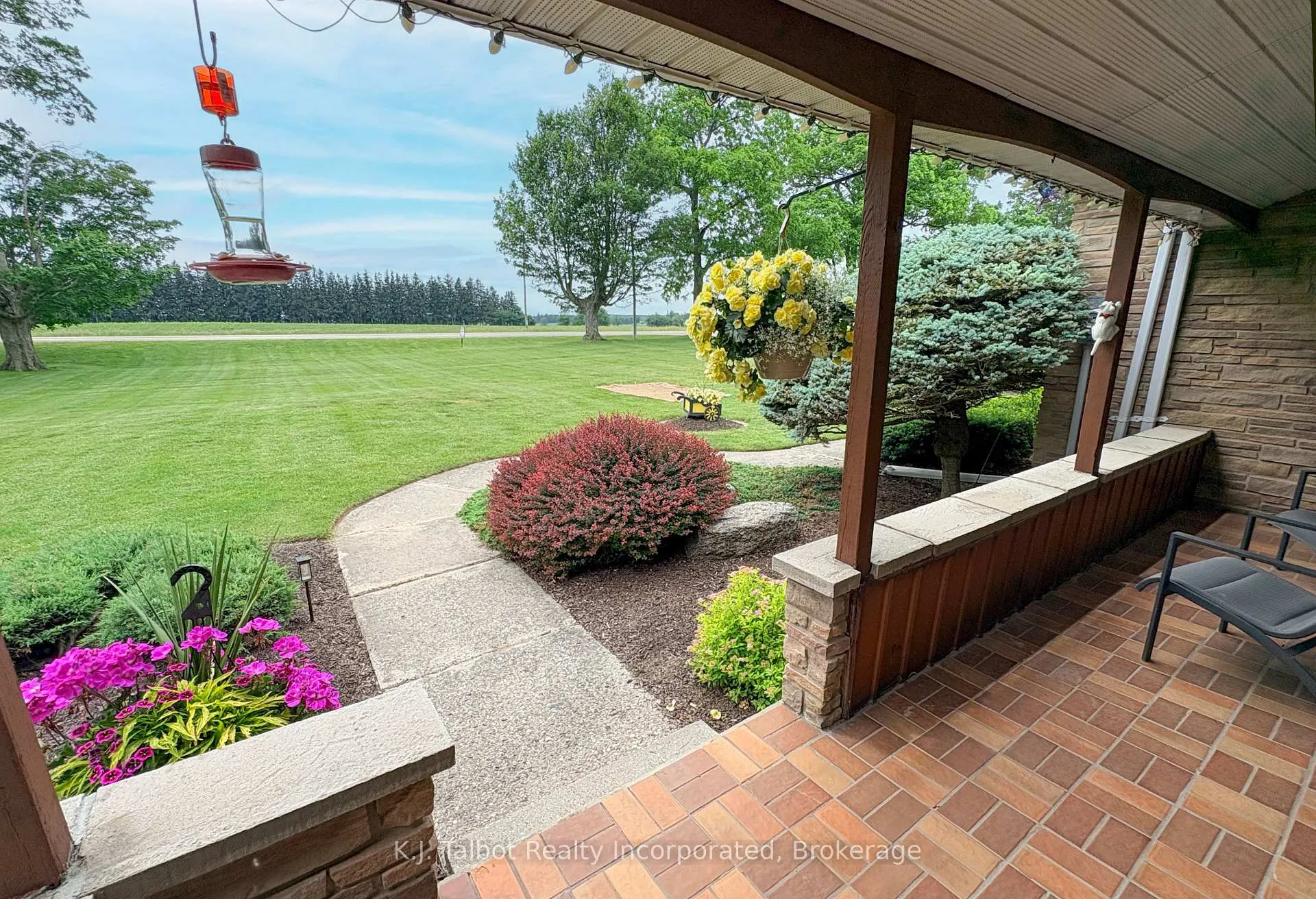 Photo 5 of 41342 Walton Road, Morris Turnberry, Morris — HOMEH