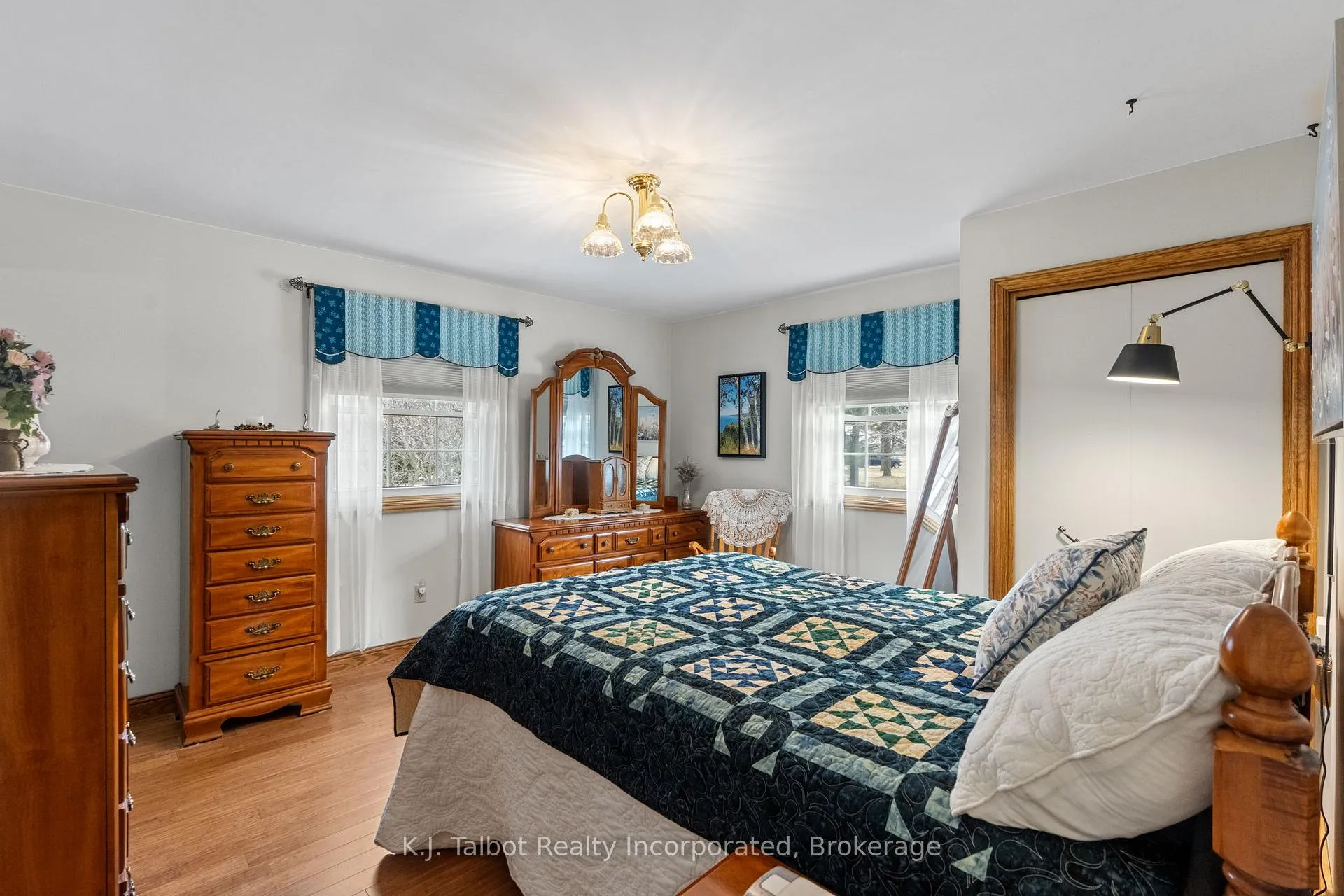 Photo 12 of 41342 Walton Road, Morris Turnberry, Morris — HOMEH