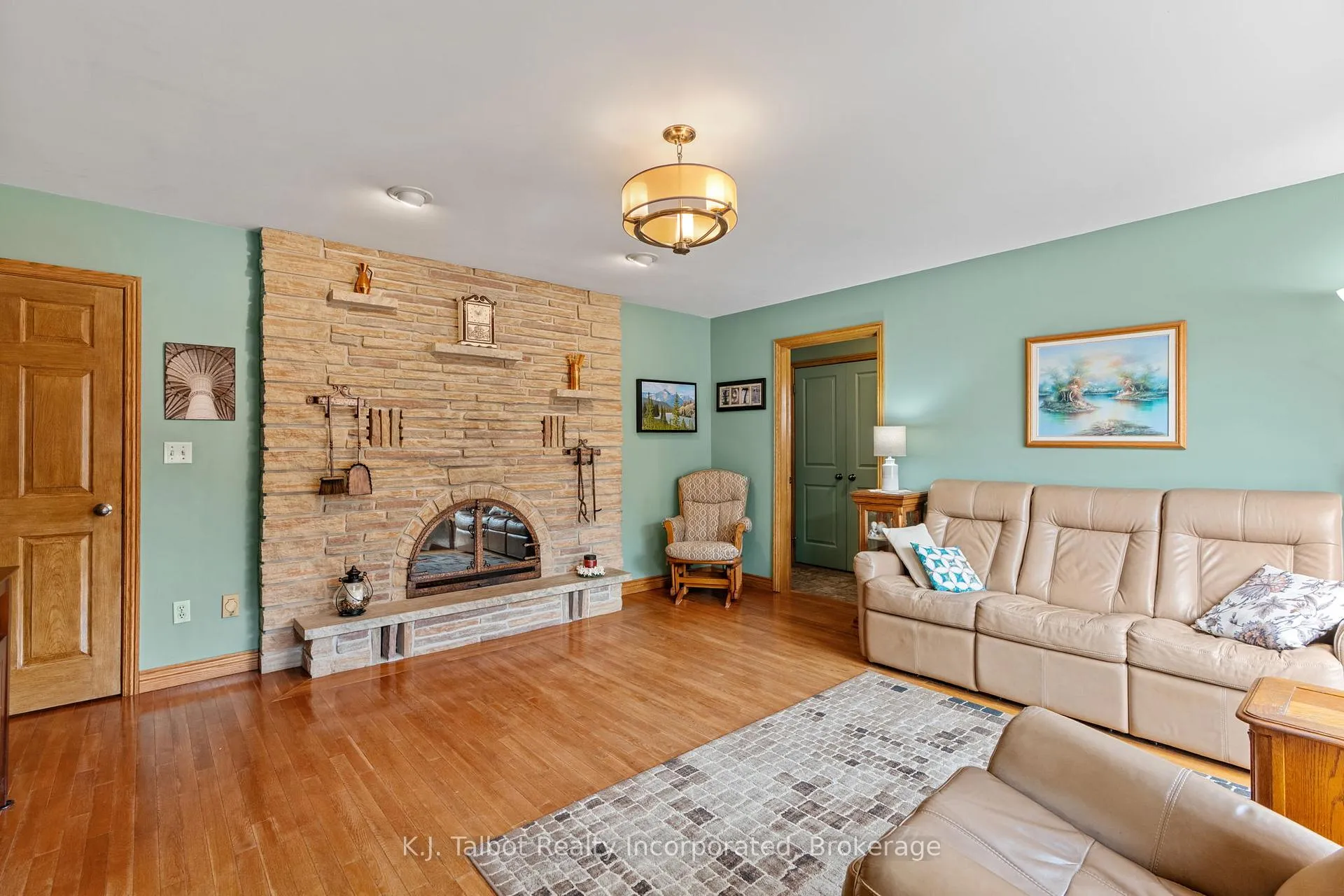 Photo 17 of 41342 Walton Road, Morris Turnberry, Morris — HOMEH