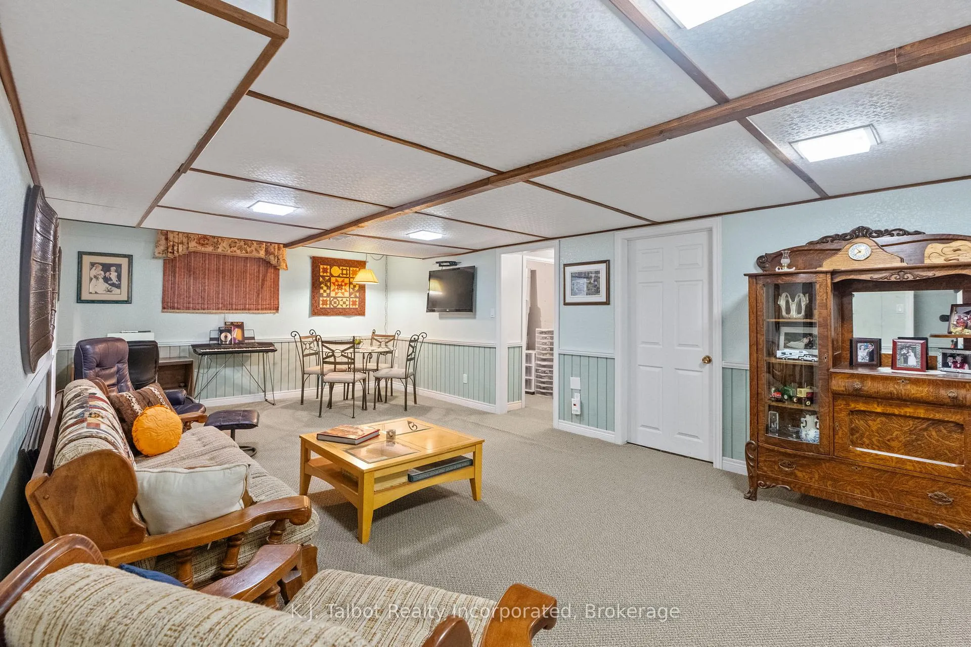 Photo 21 of 41342 Walton Road, Morris Turnberry, Morris — HOMEH