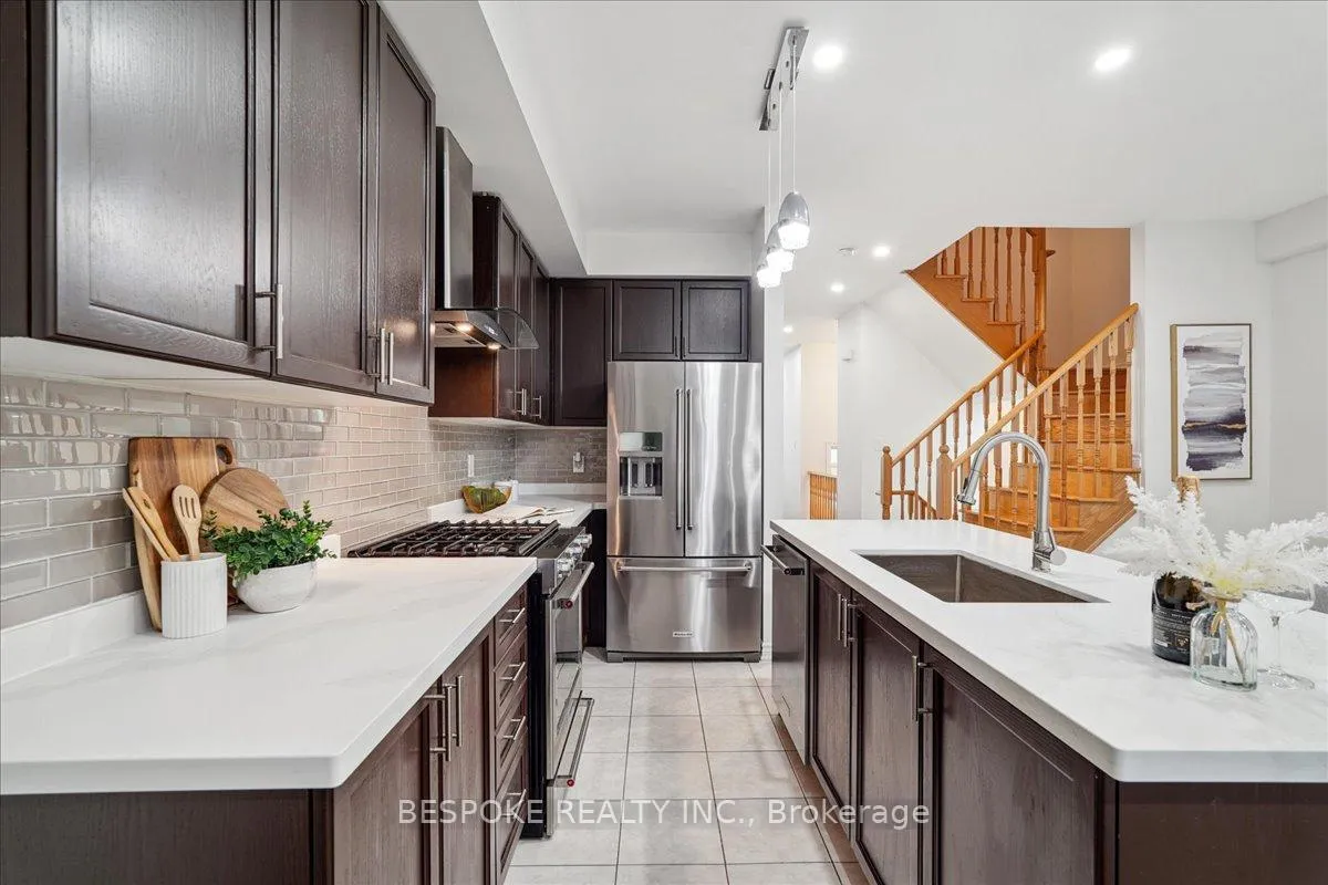 Photo 5 of 55 Sharbot Lane, Markham, Greensborough — HOMEH
