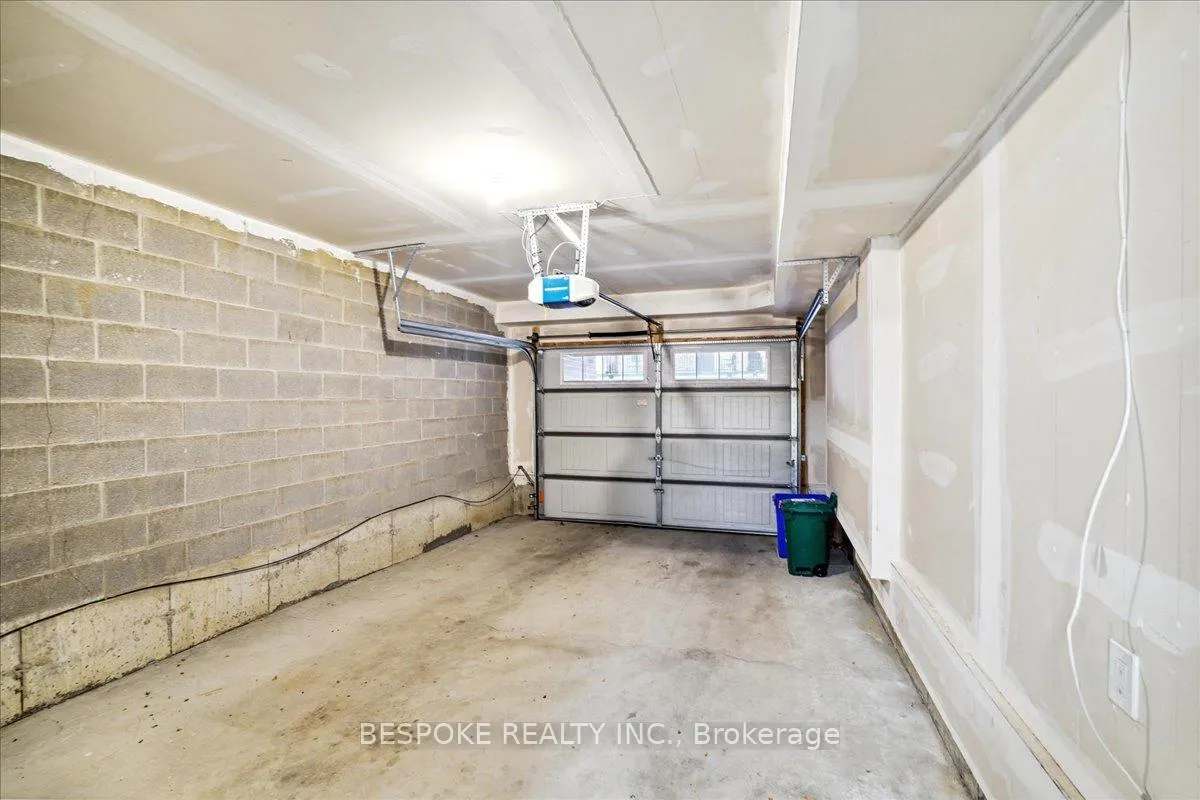 Photo 36 of 55 Sharbot Lane, Markham, Greensborough — HOMEH
