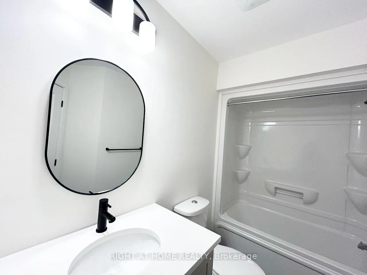 Photo 22 of 75 Whitcomb Crescent, Smiths Falls, Smiths Falls — HOMEH